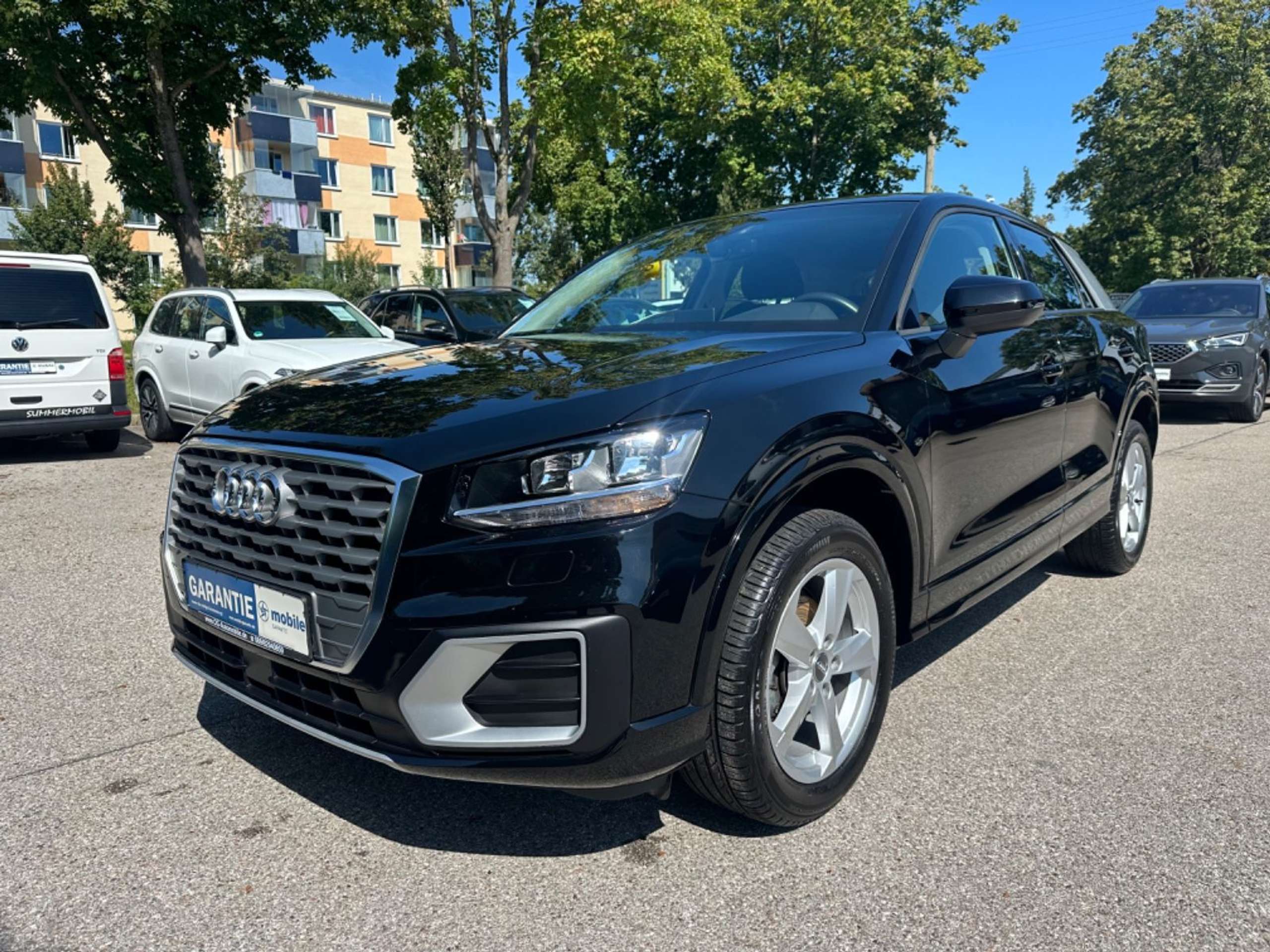 Audi - Q2