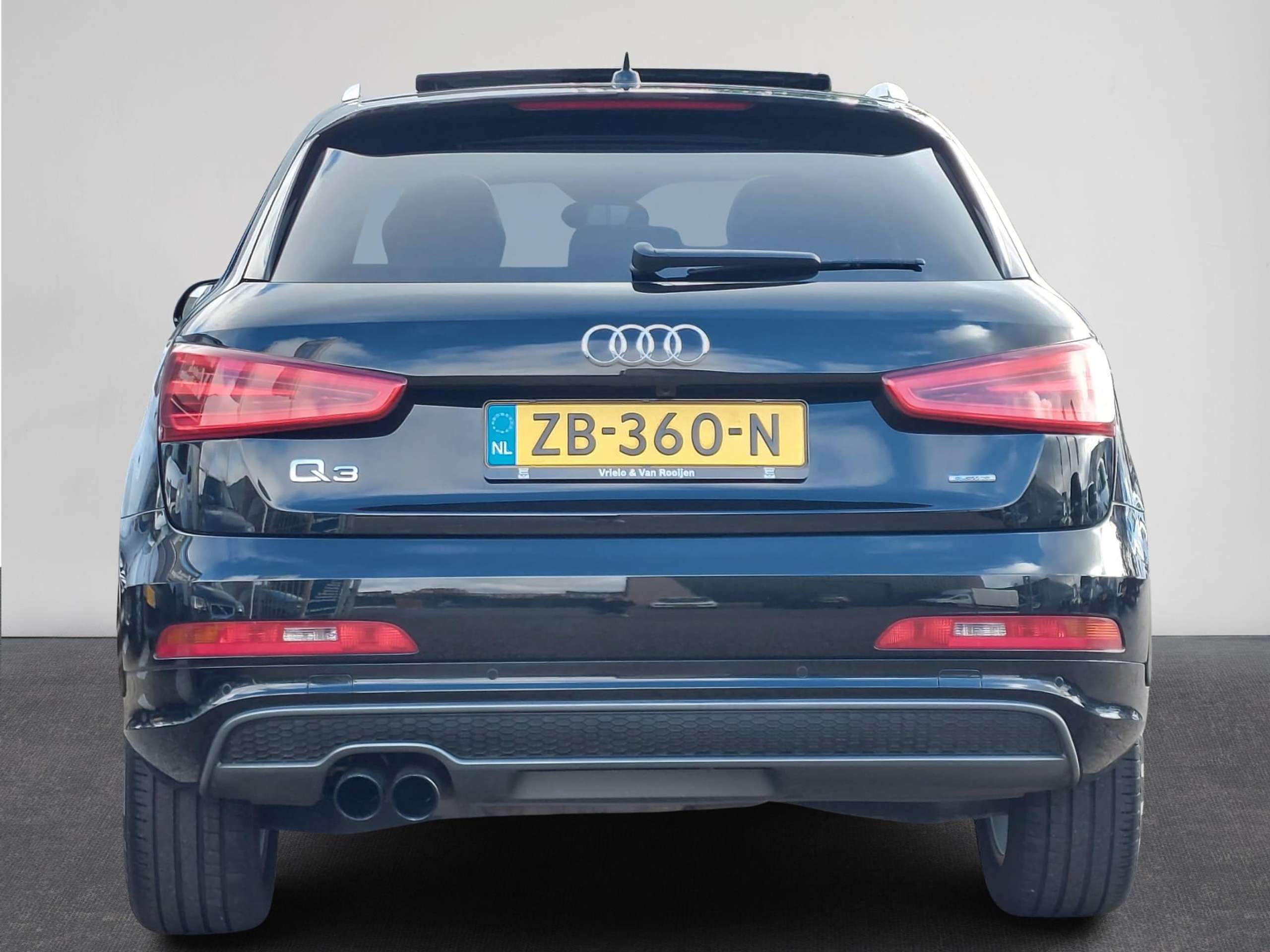 Audi - Q3