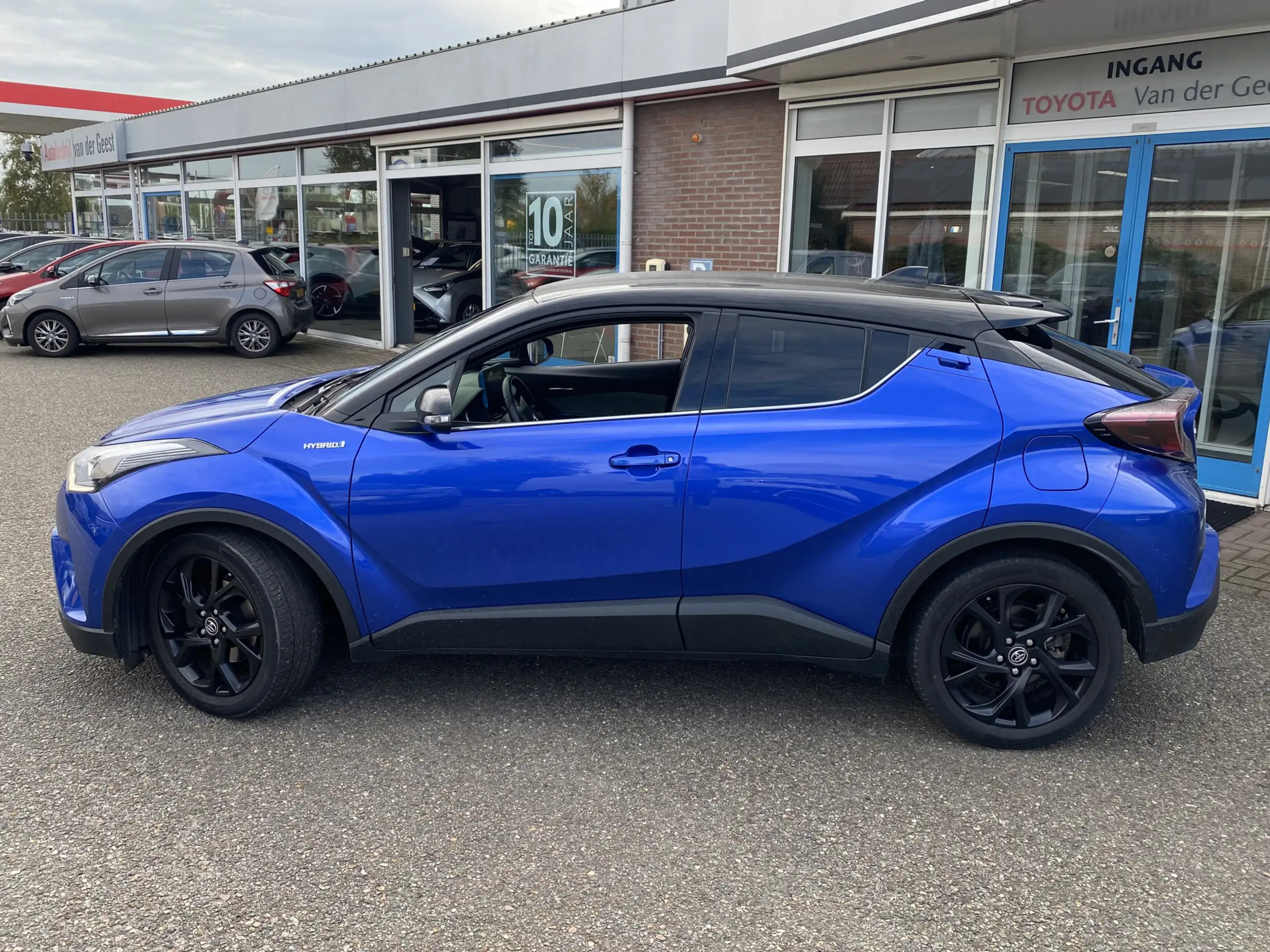 Toyota - C-HR