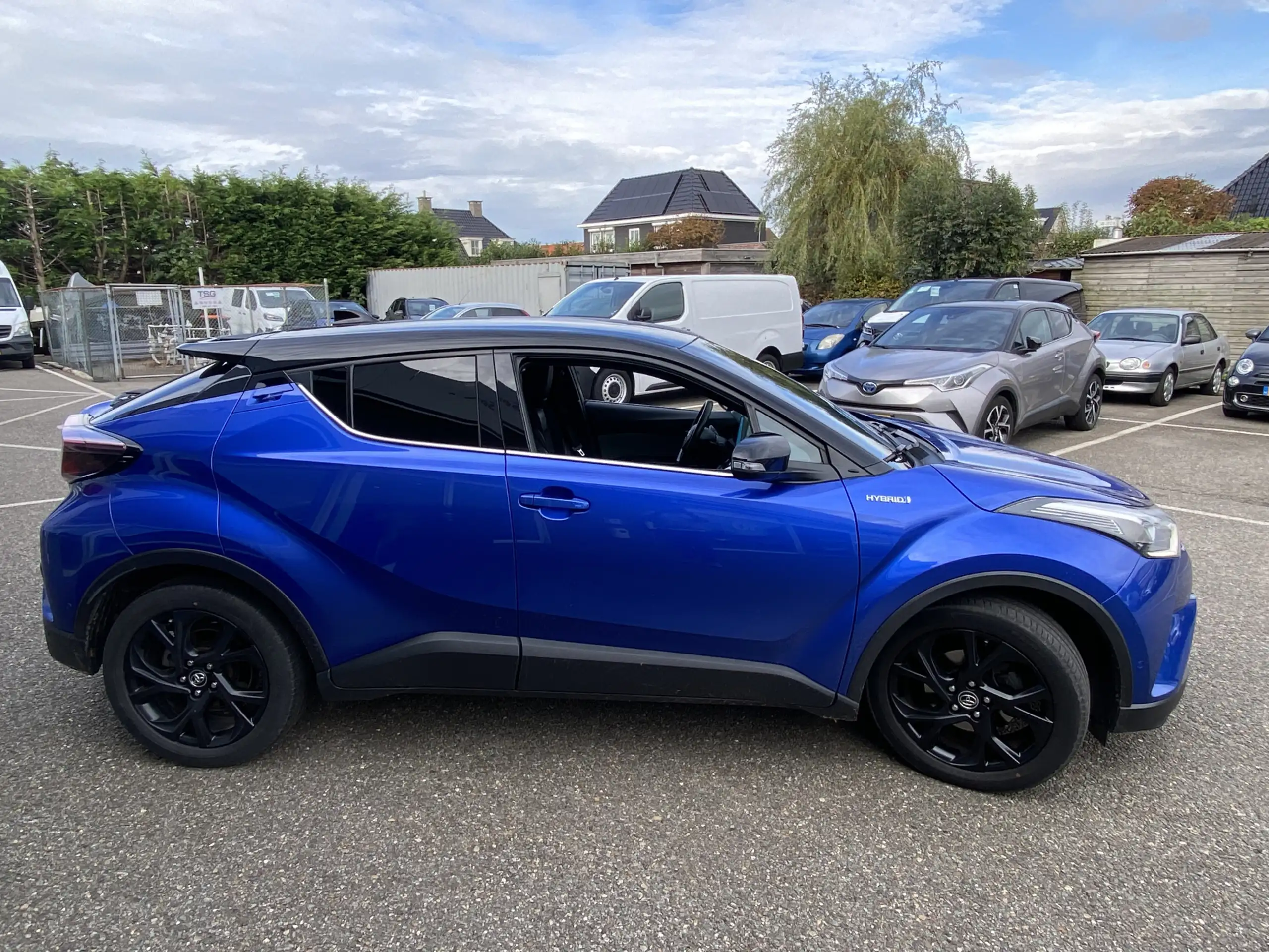 Toyota - C-HR