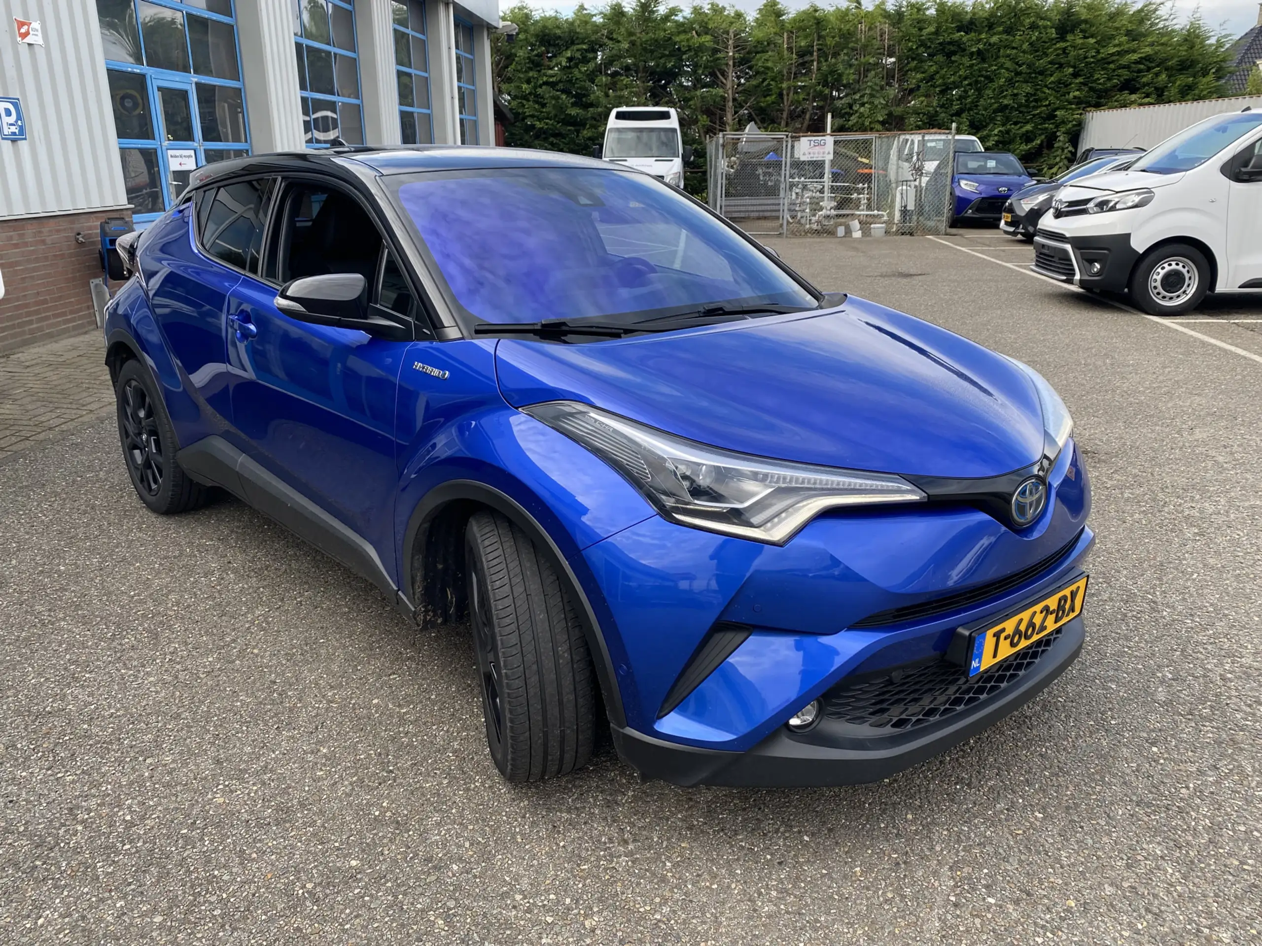 Toyota - C-HR