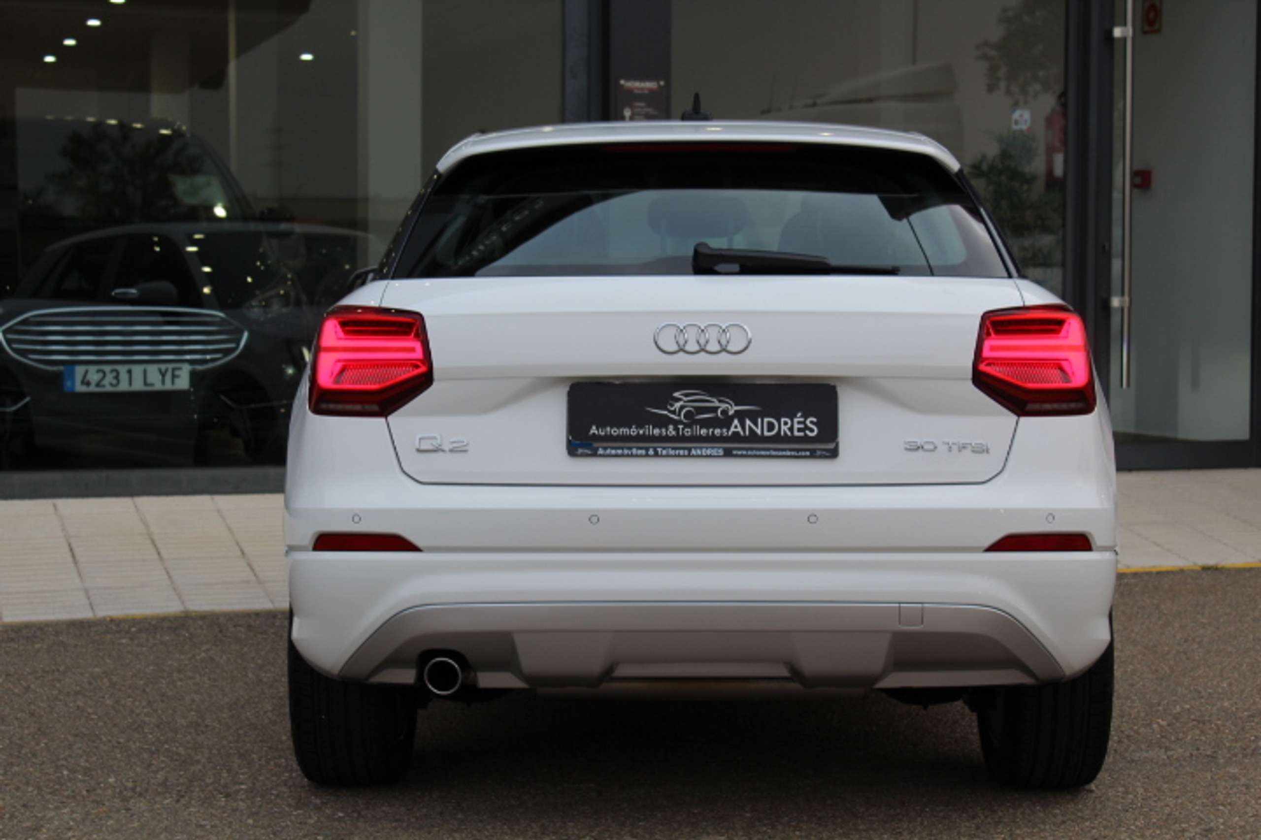 Audi - Q2