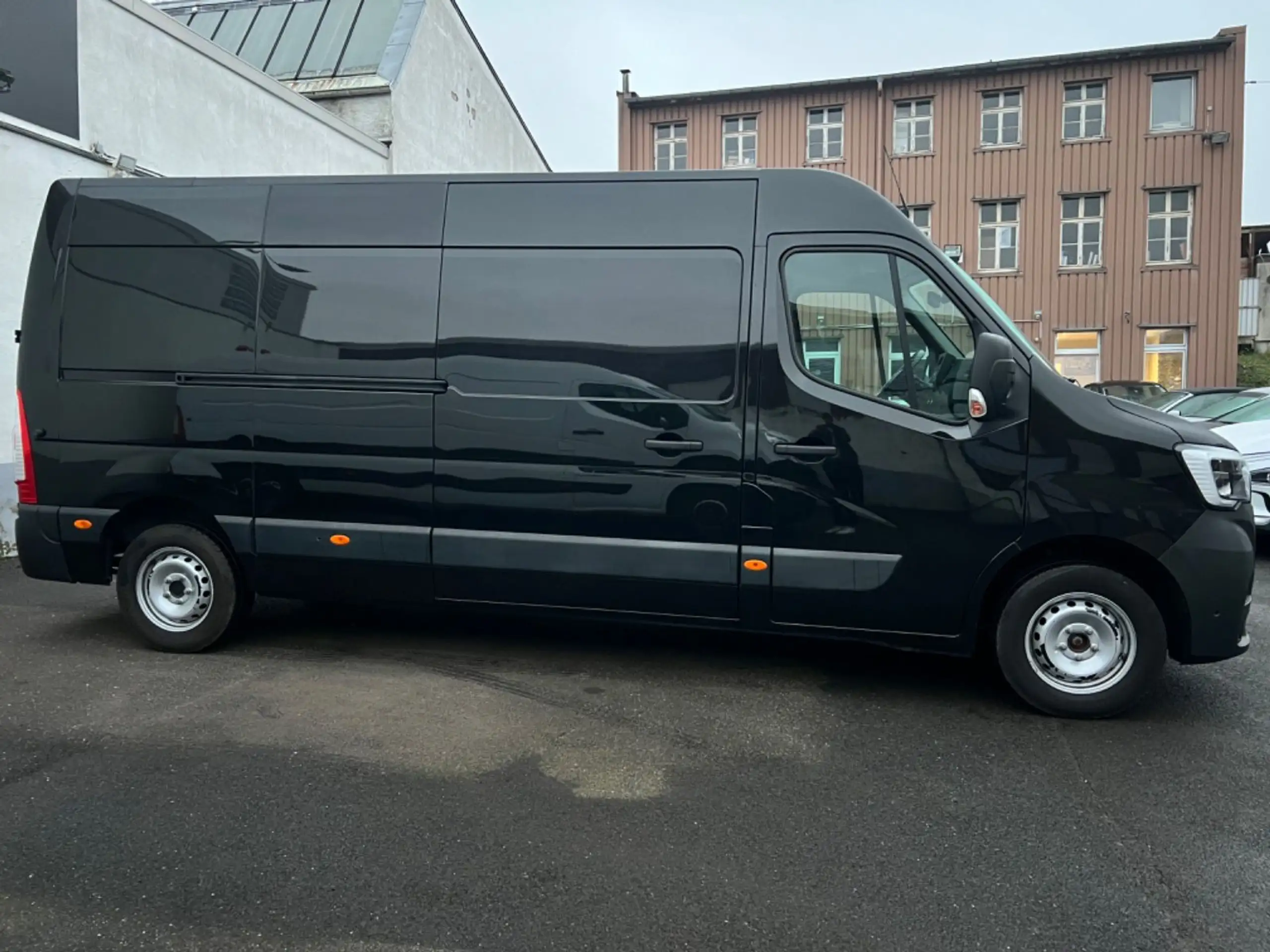 Renault - Master