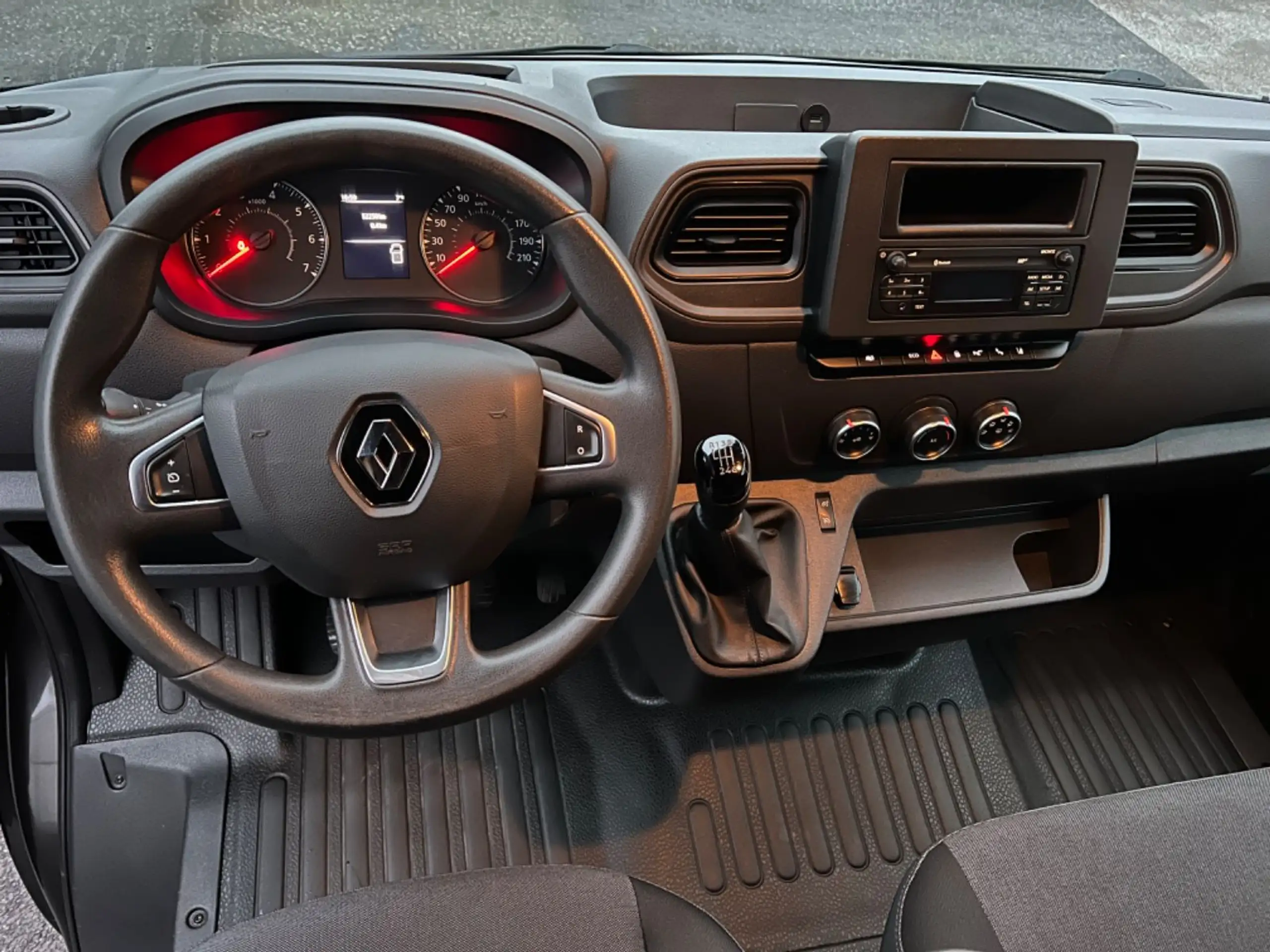 Renault - Master