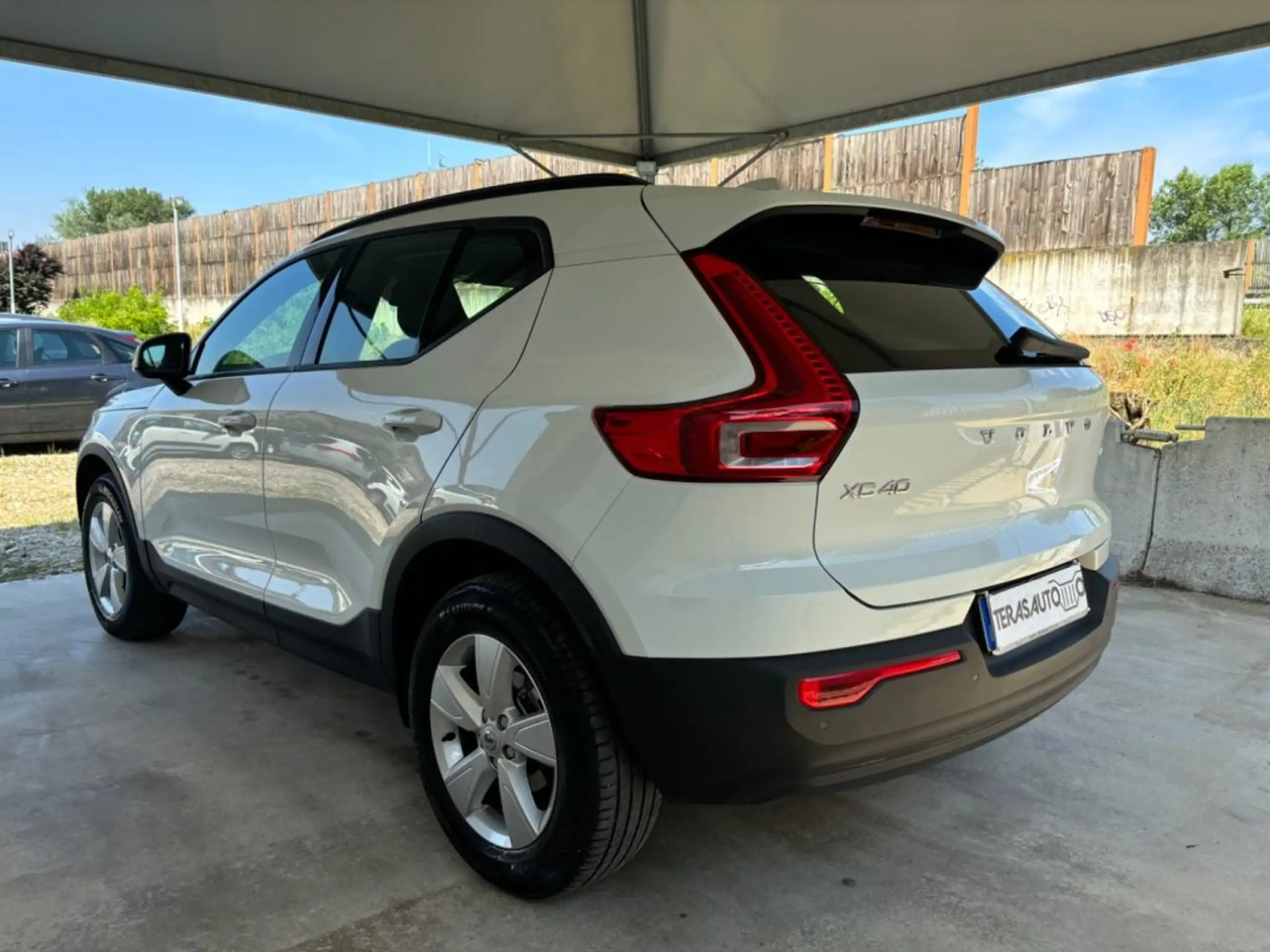 Volvo - XC40