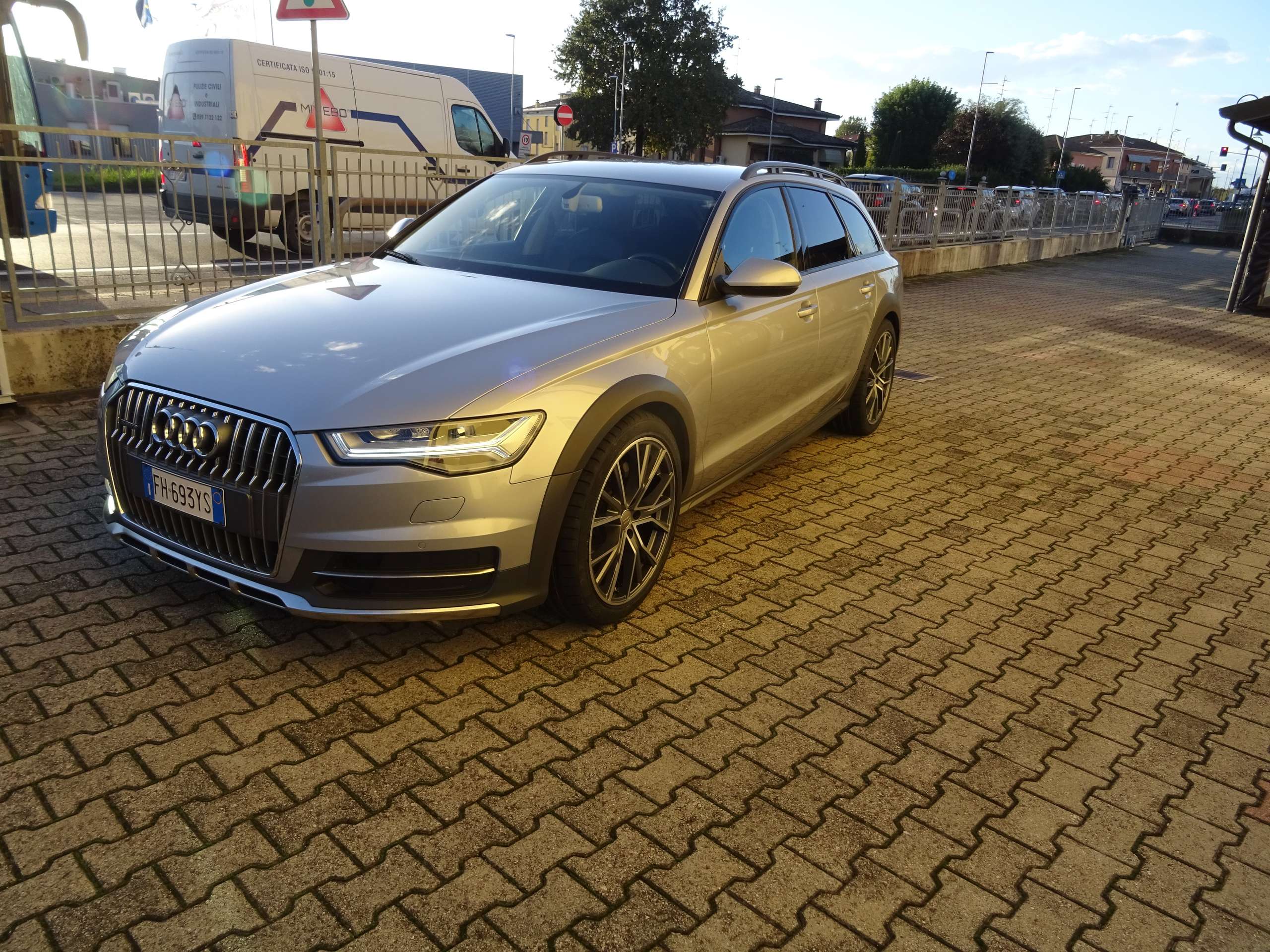 Audi - A6 allroad