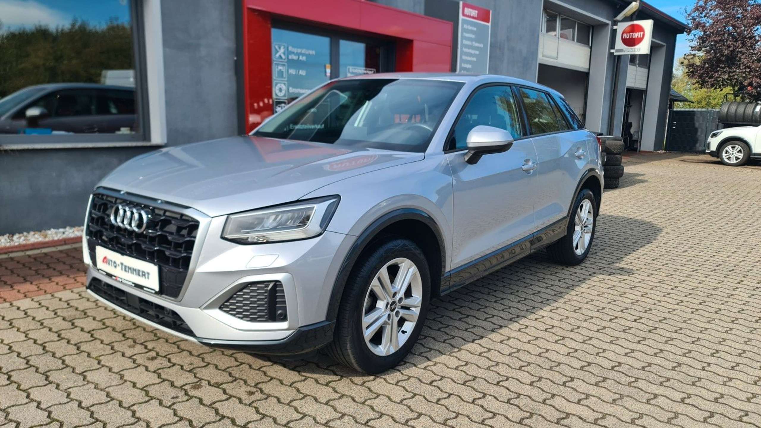 Audi - Q2