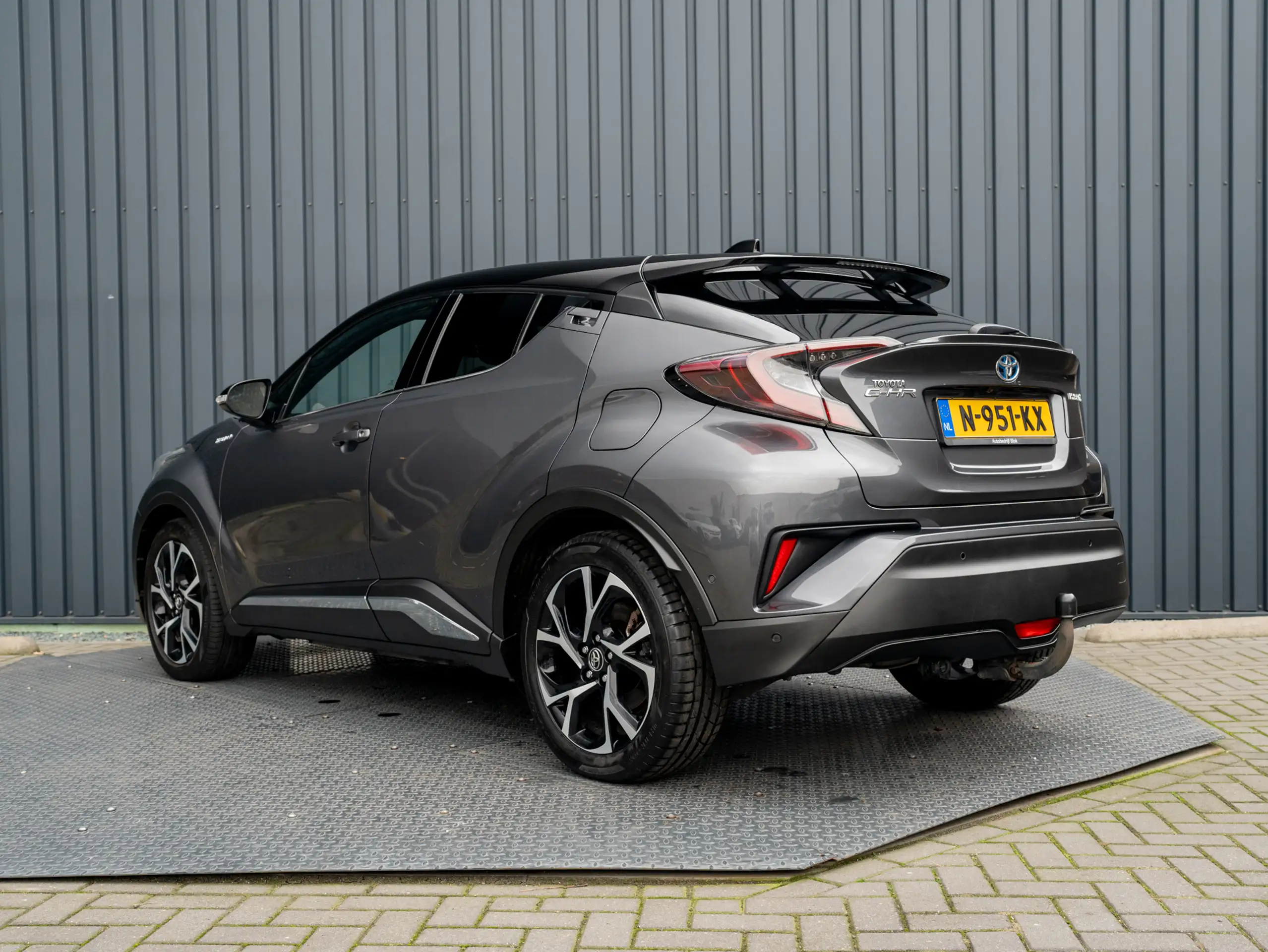 Toyota - C-HR