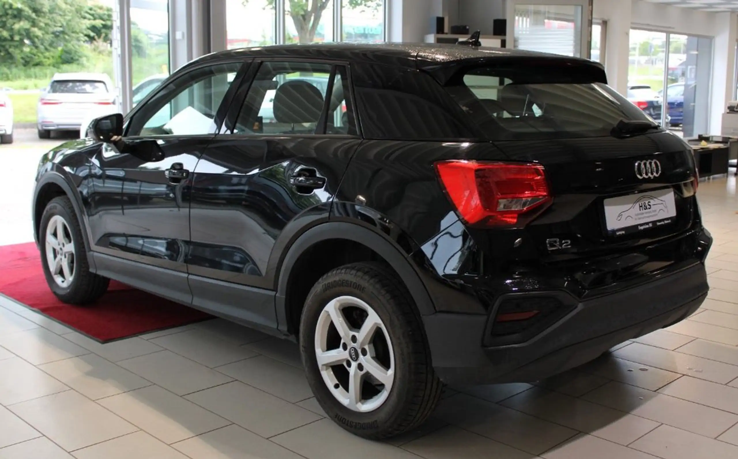 Audi - Q2