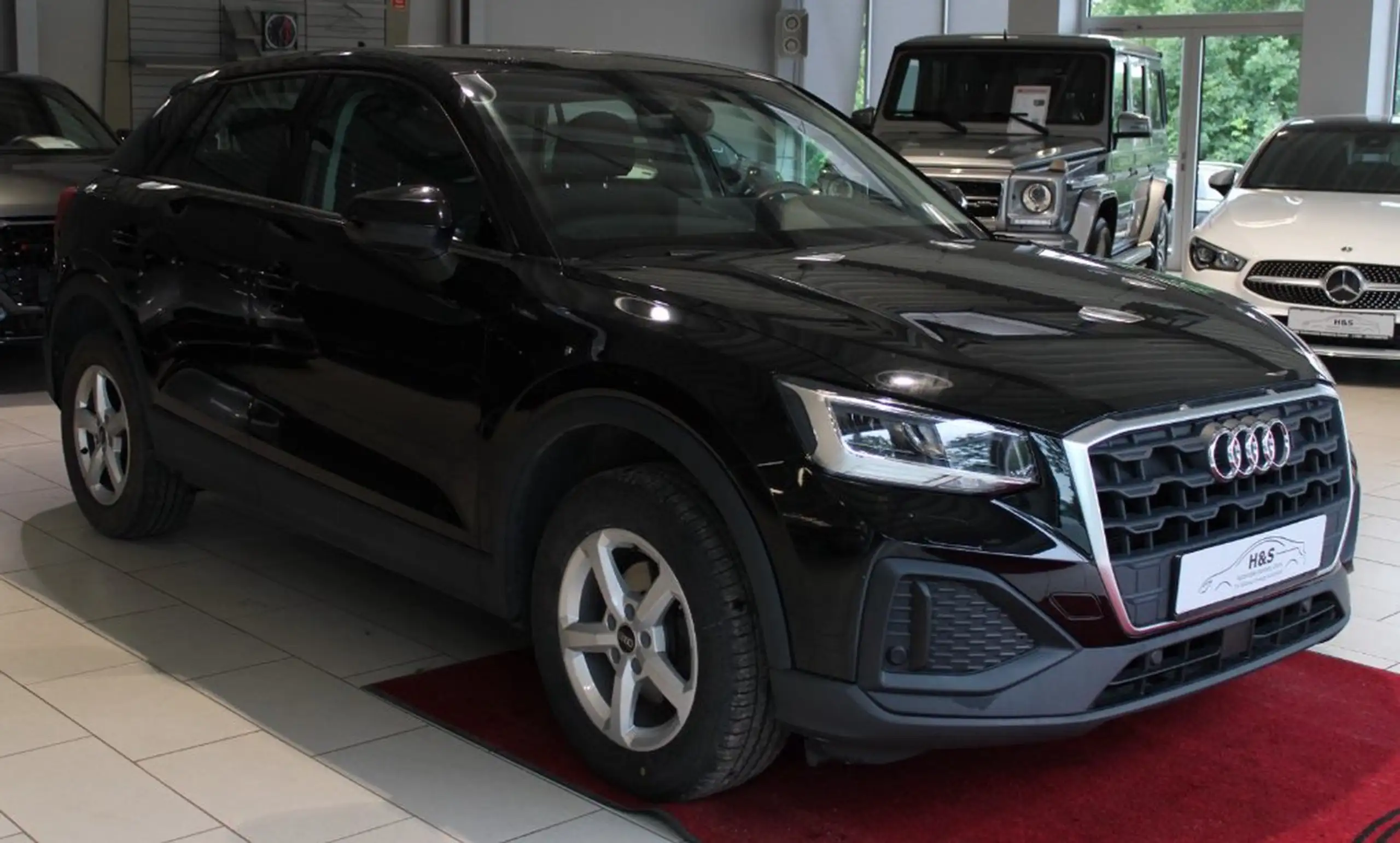 Audi - Q2