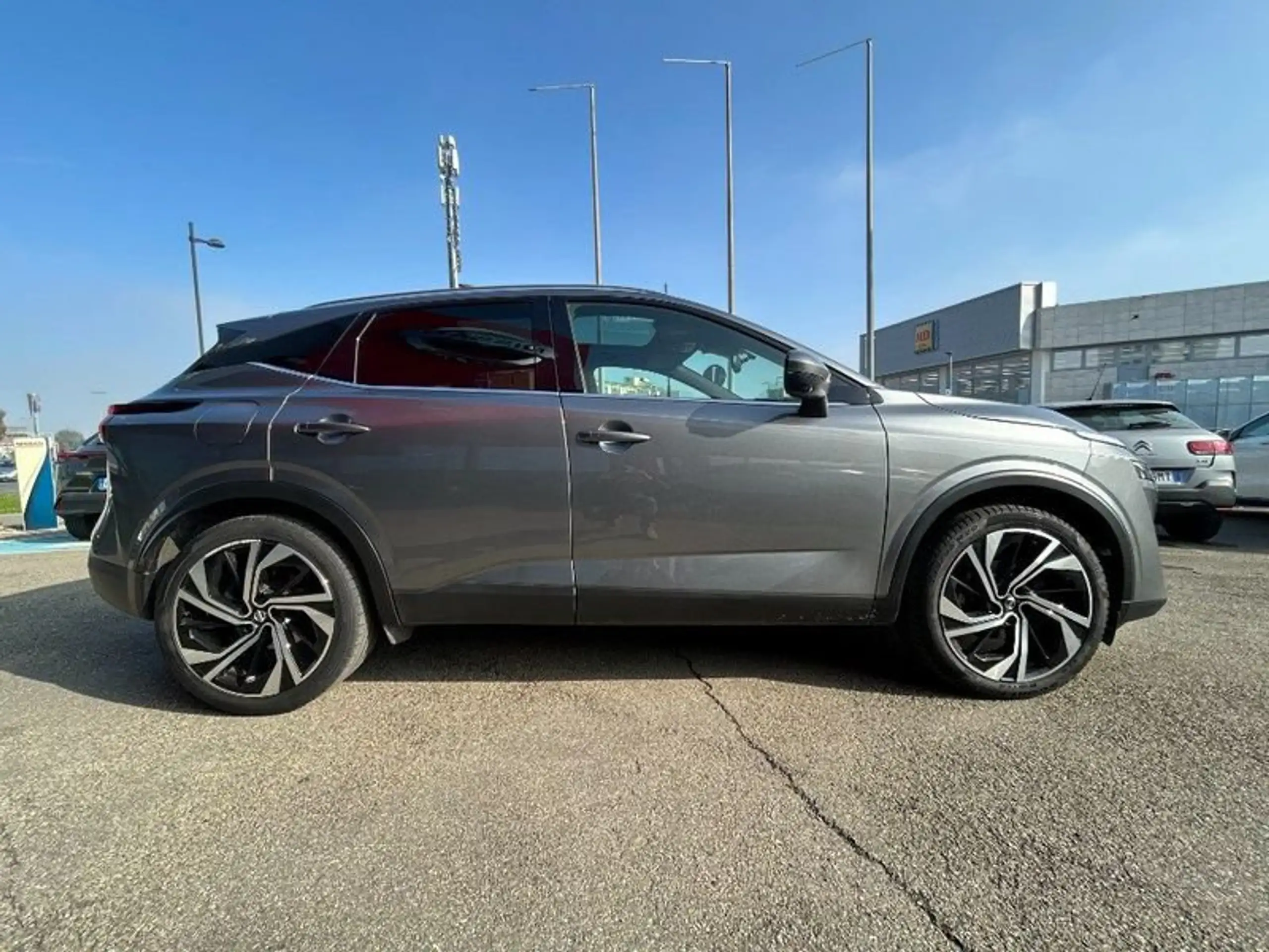 Nissan - Qashqai