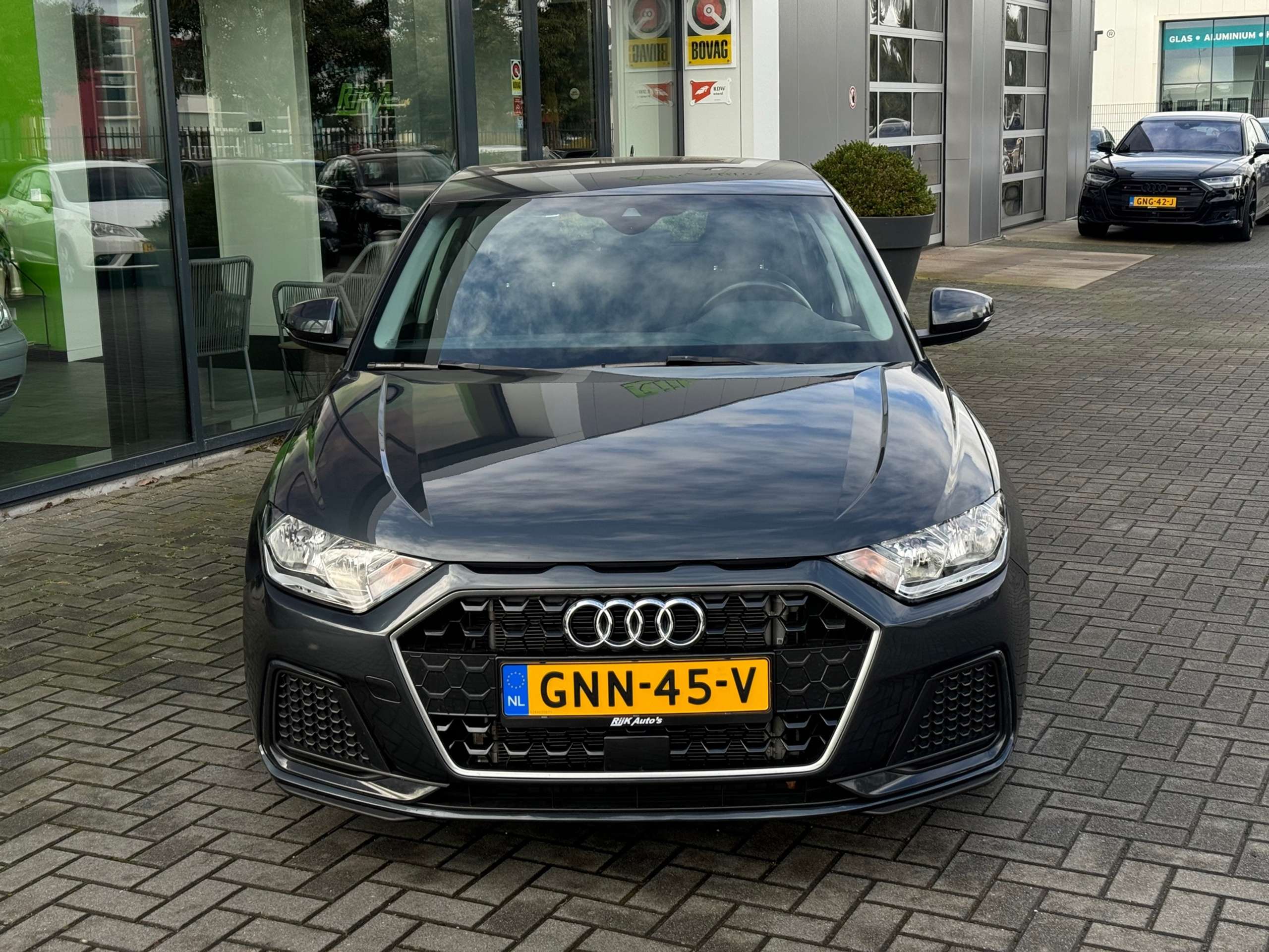 Audi - A1