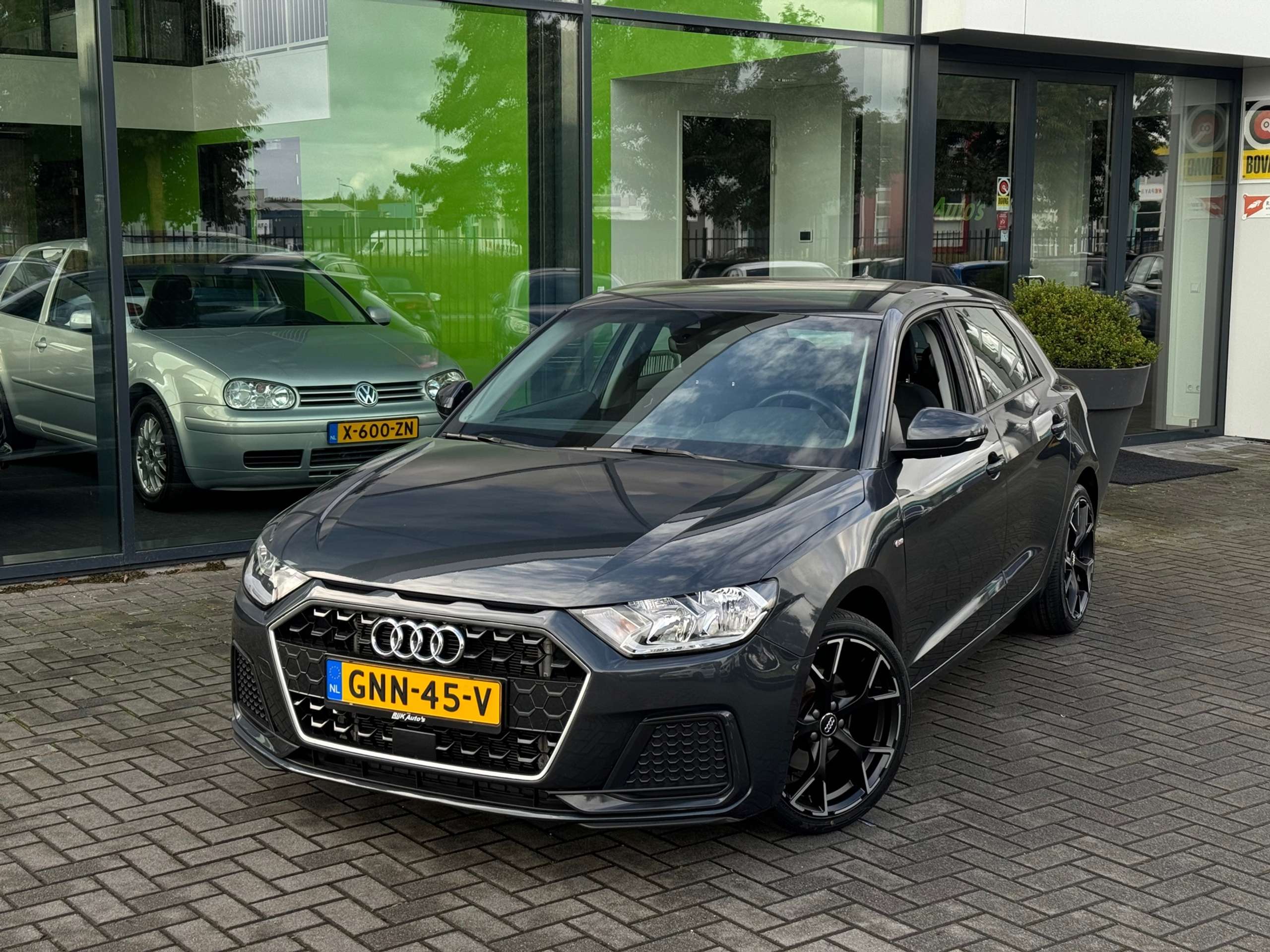 Audi - A1