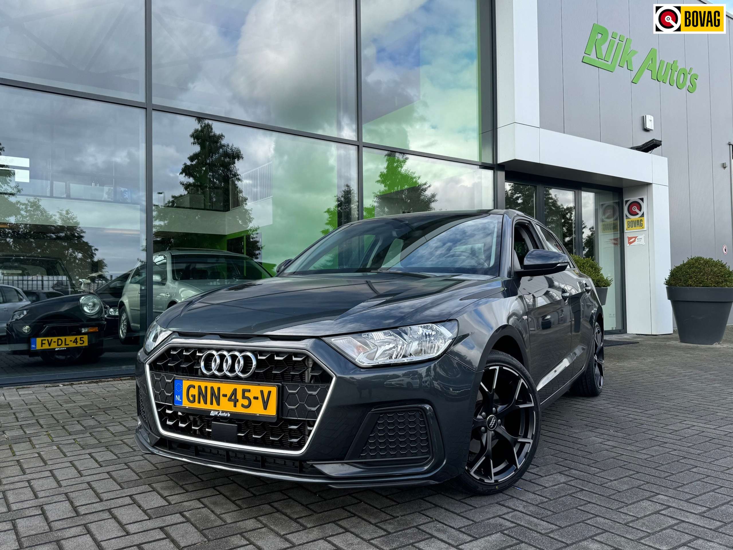 Audi - A1