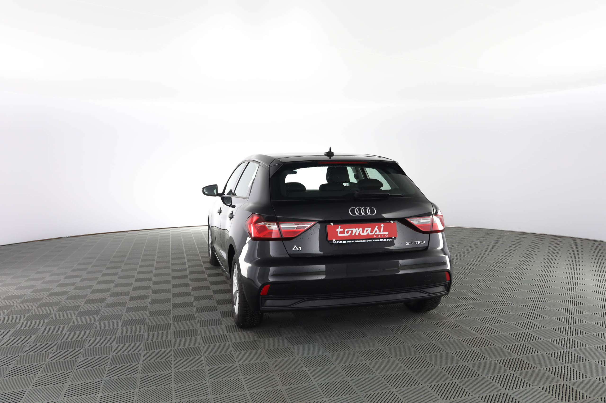 Audi - A1