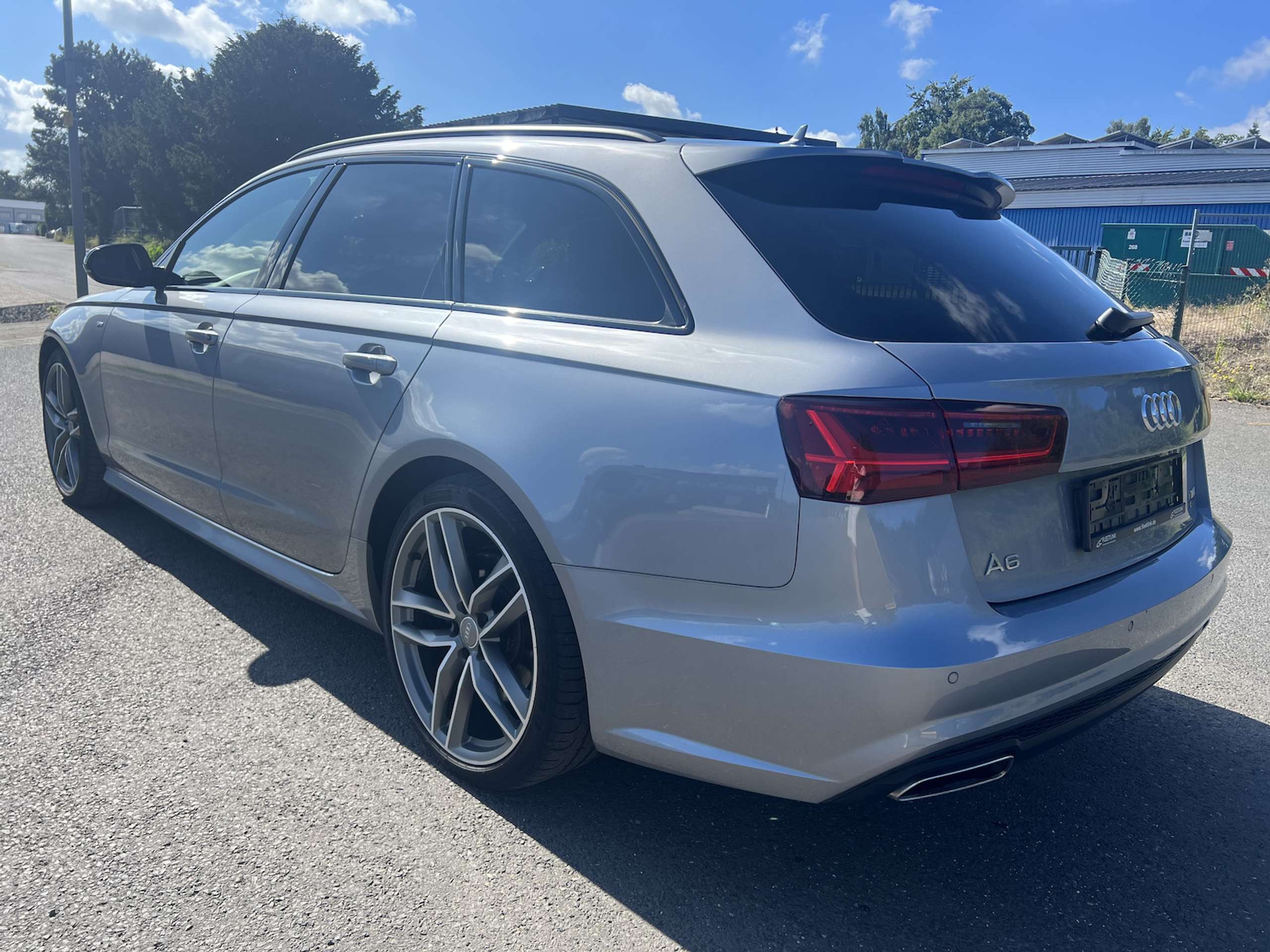 Audi - A6