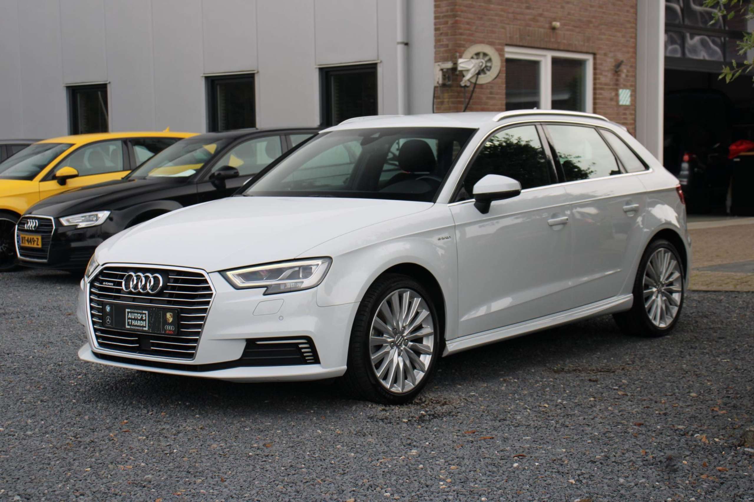 Audi - A3