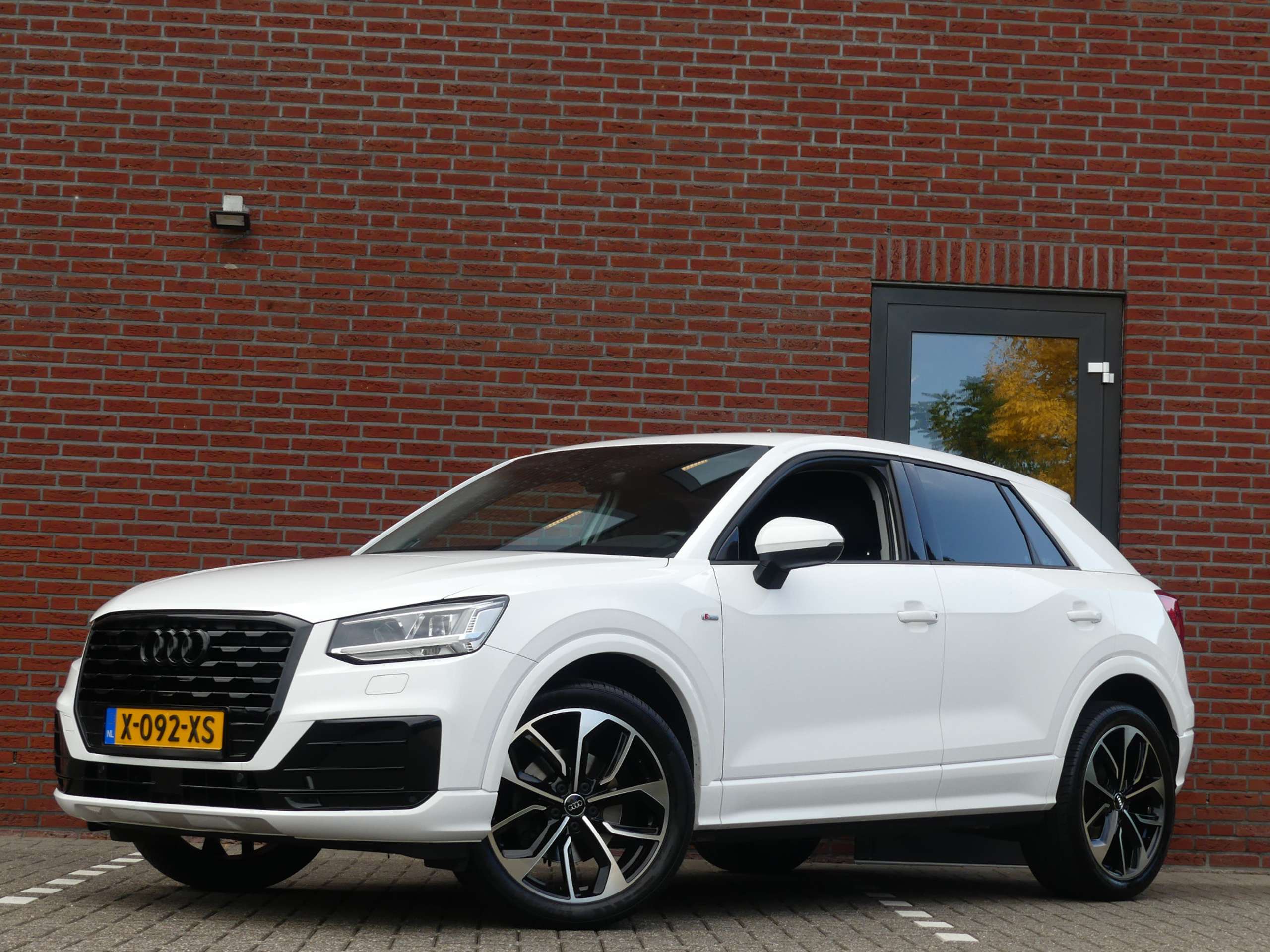 Audi - Q2