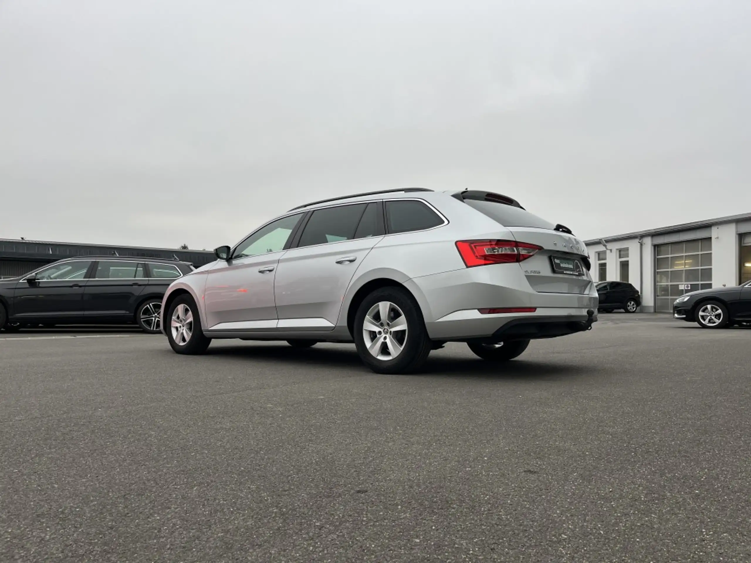 Skoda - Superb