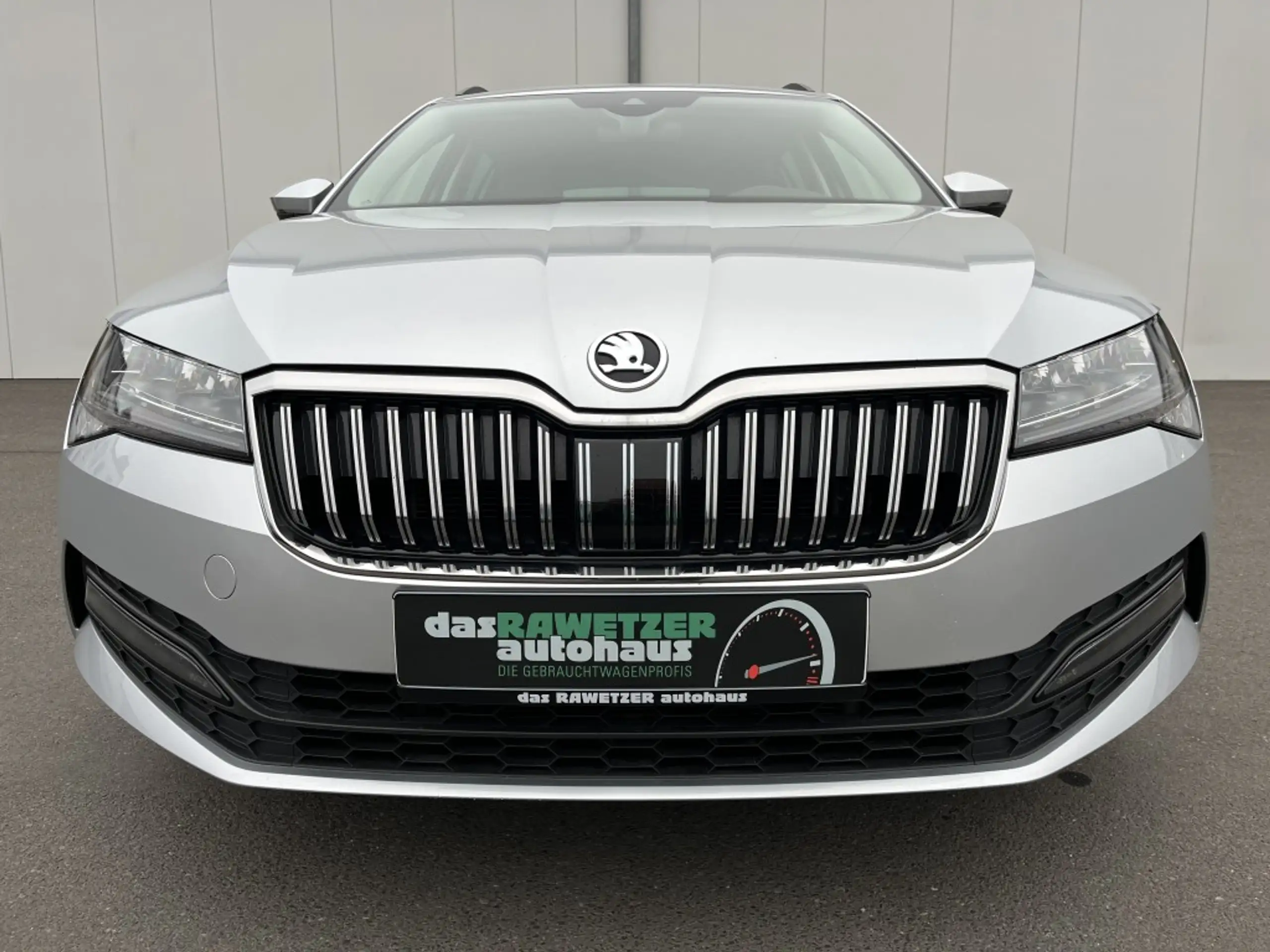 Skoda - Superb