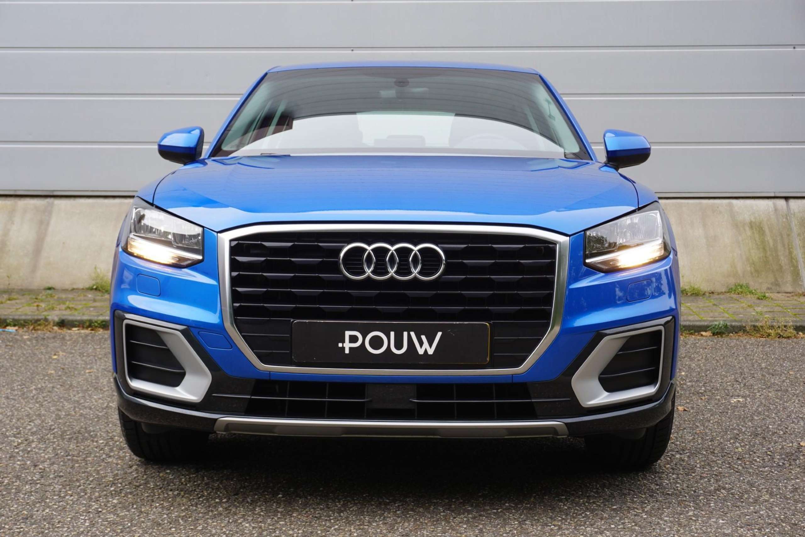 Audi - Q2