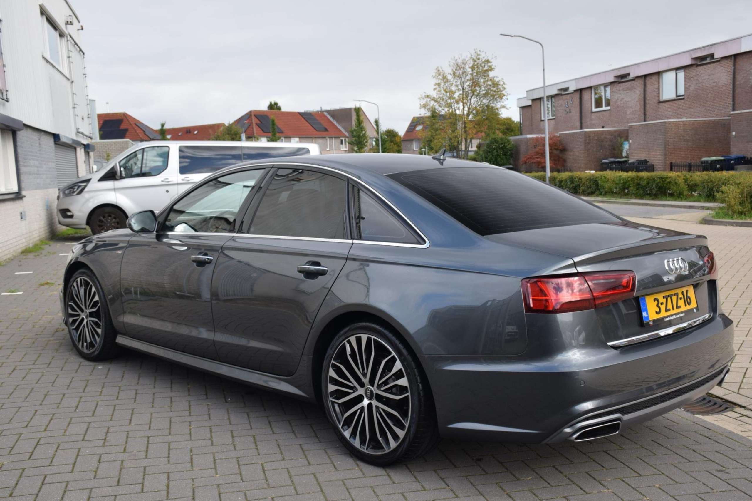 Audi - A6