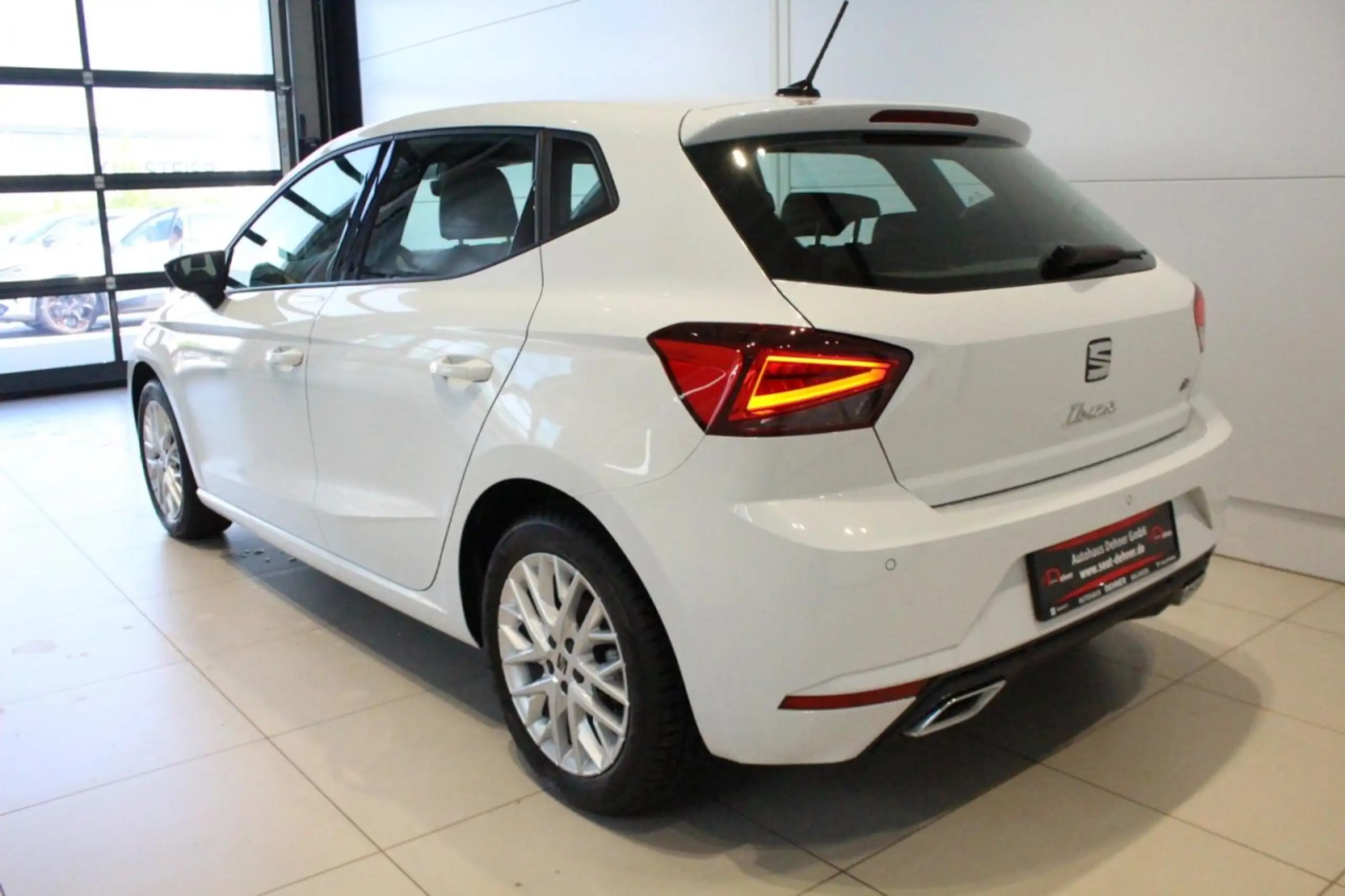 SEAT - Ibiza