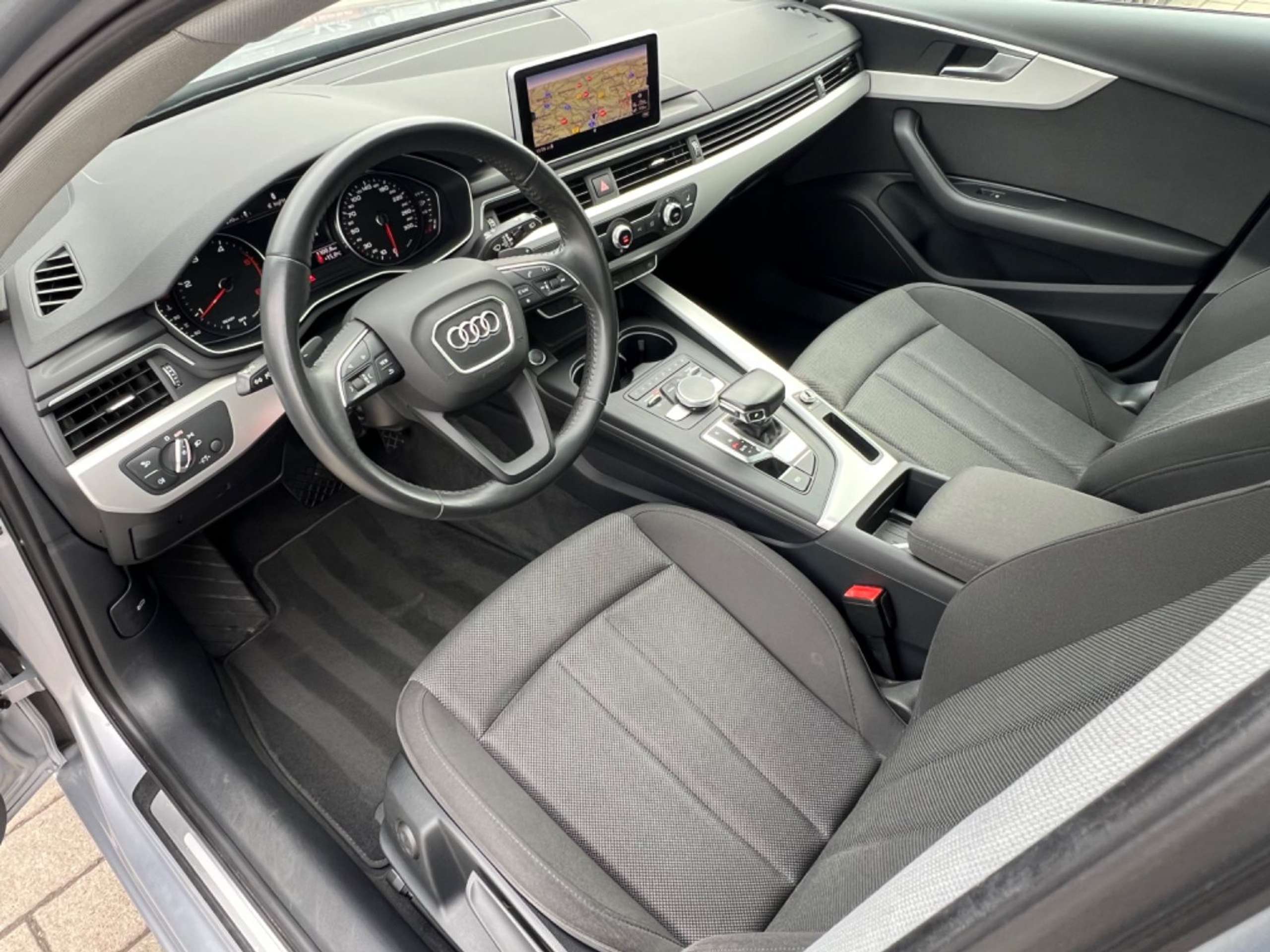 Audi - A4