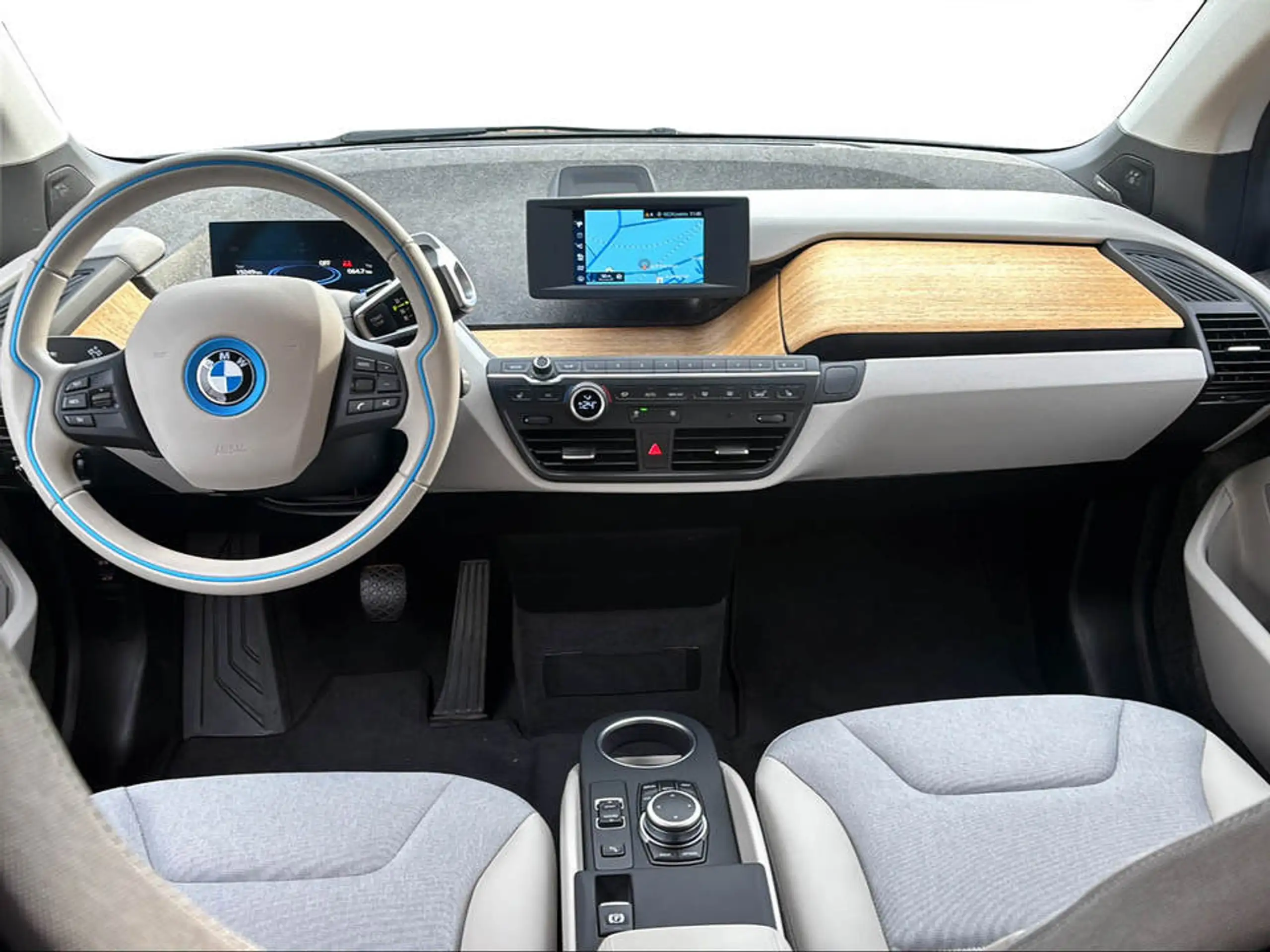 BMW - i3