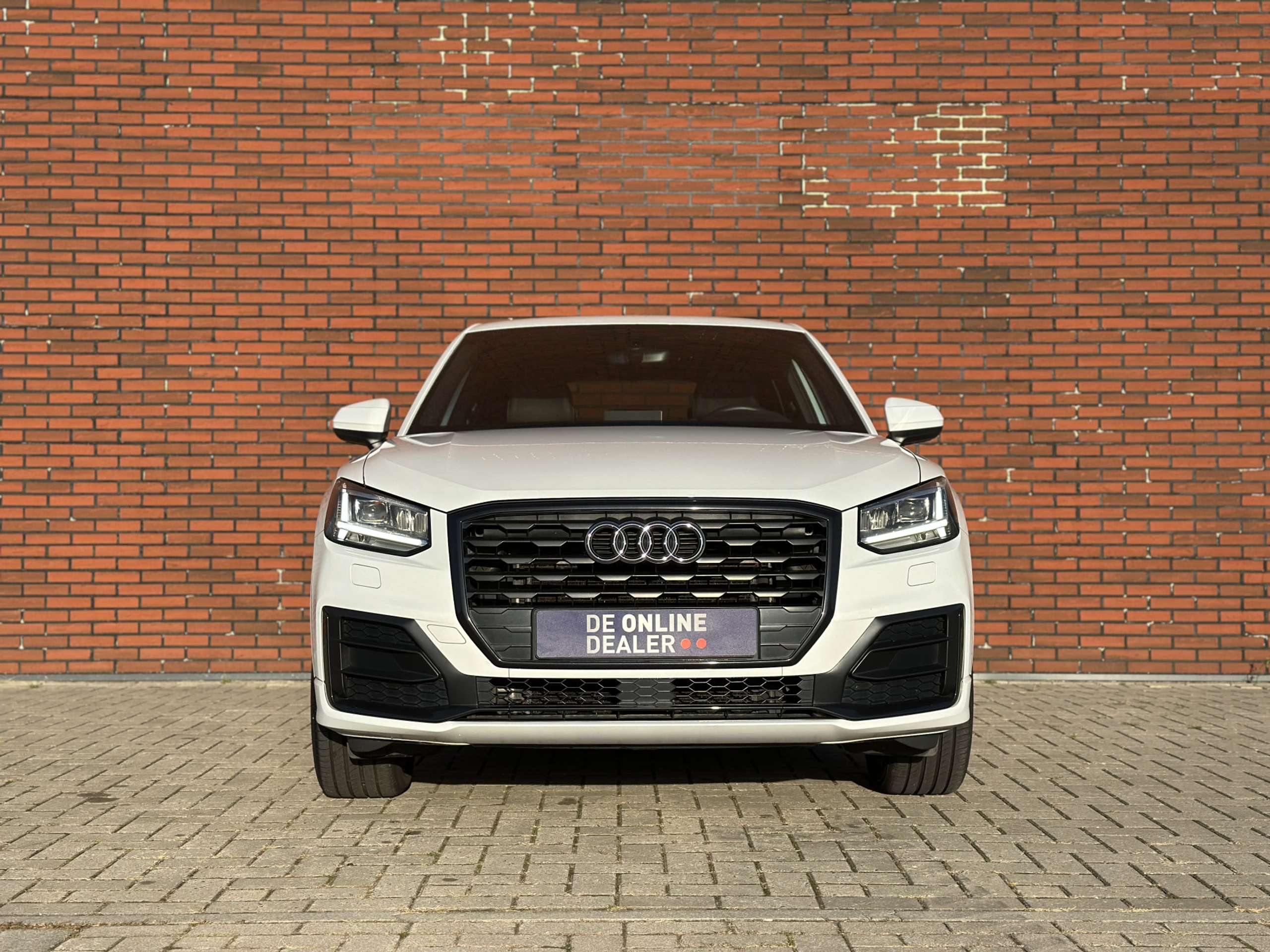 Audi - Q2