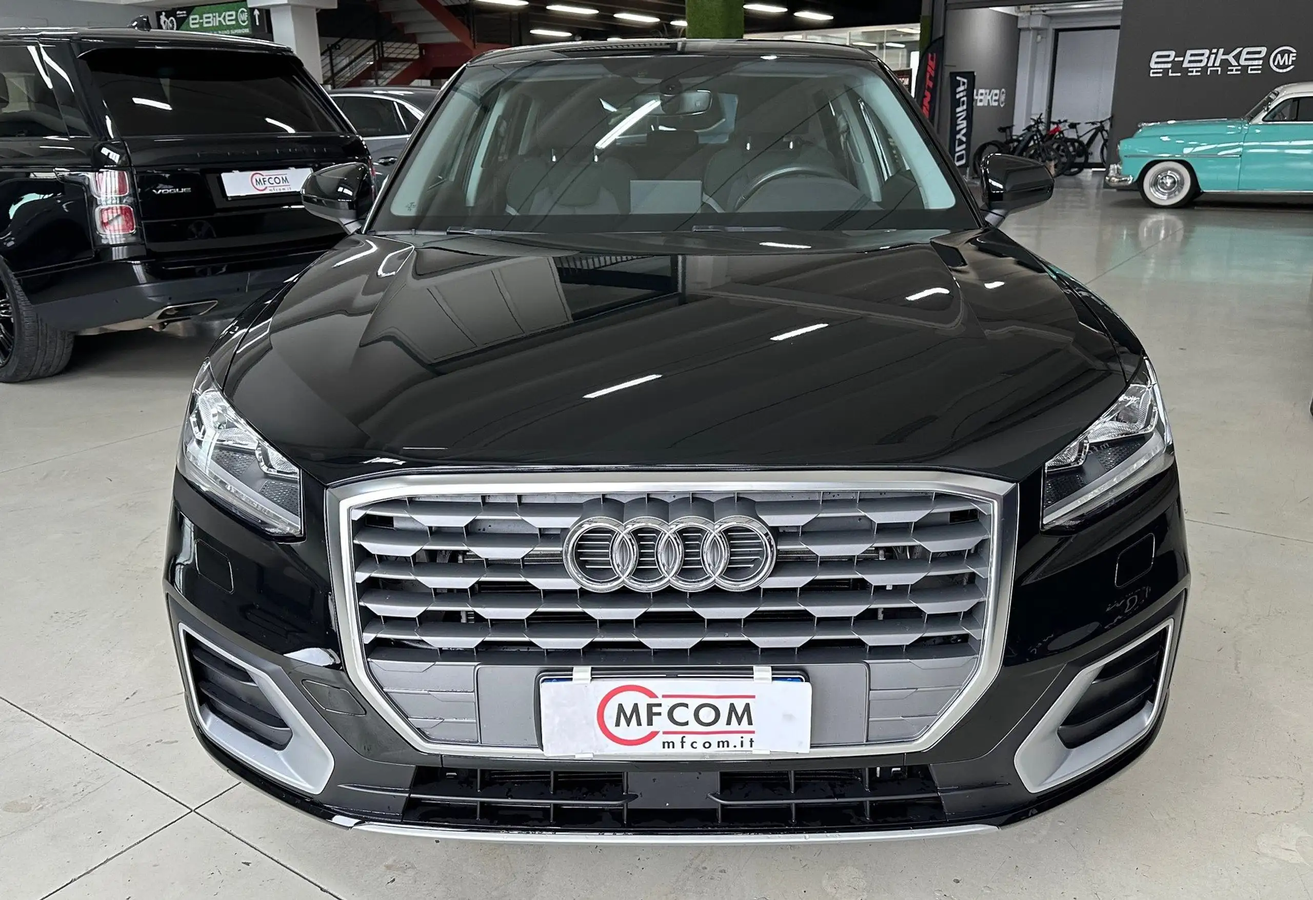 Audi - Q2