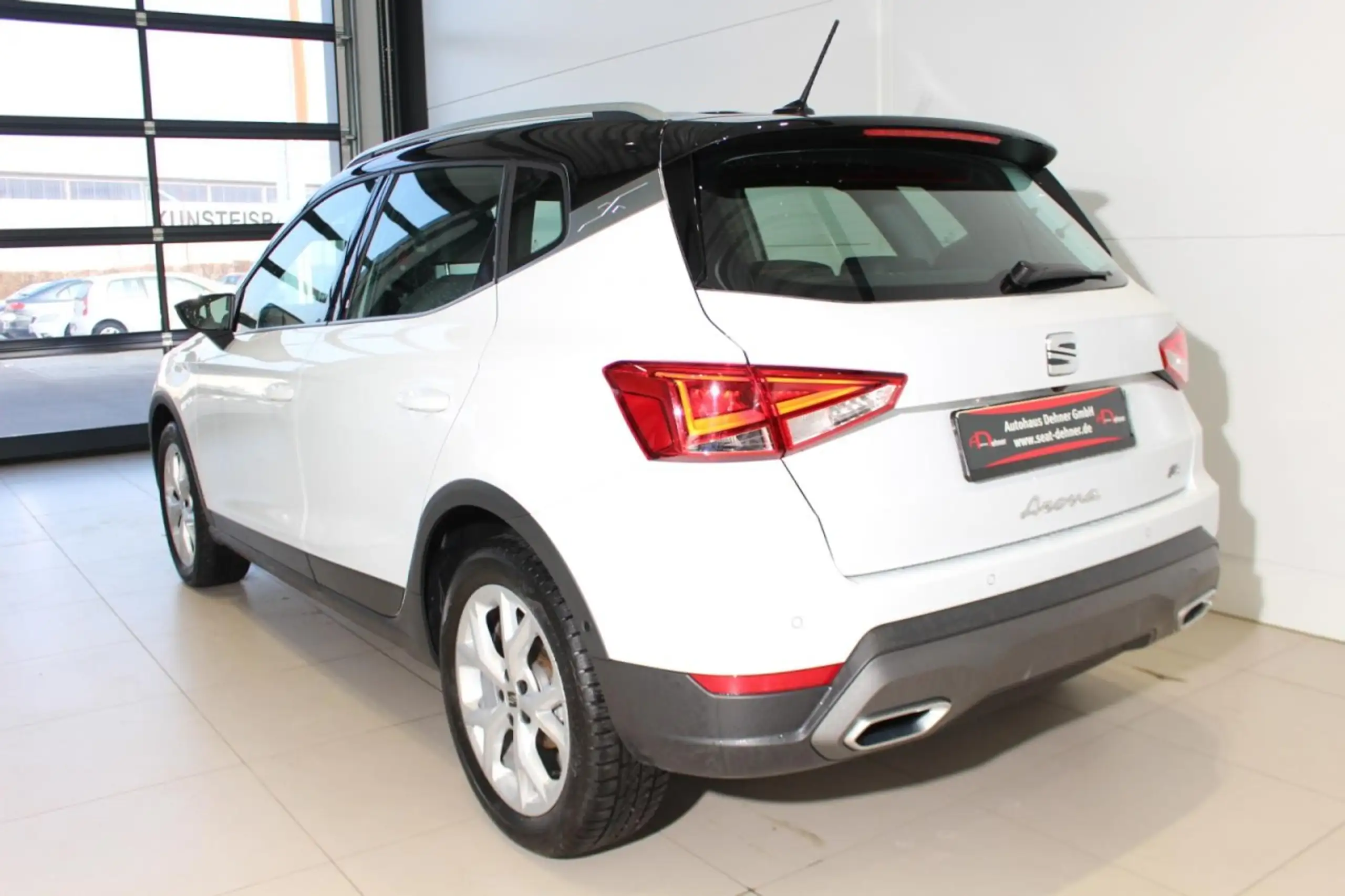 SEAT - Arona