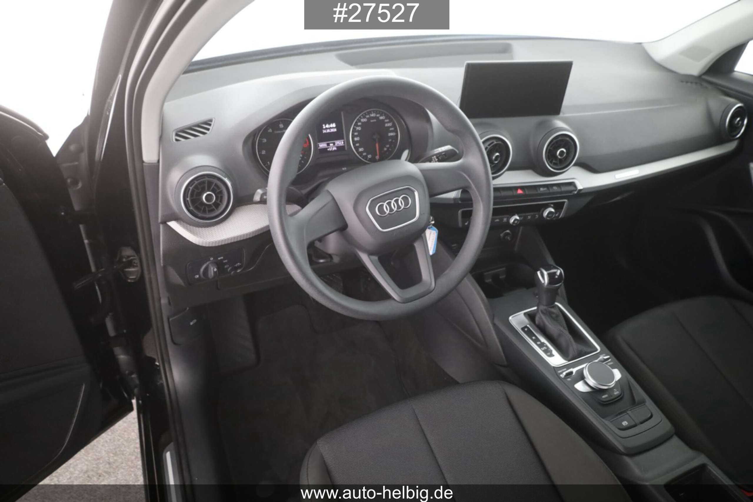 Audi - Q2