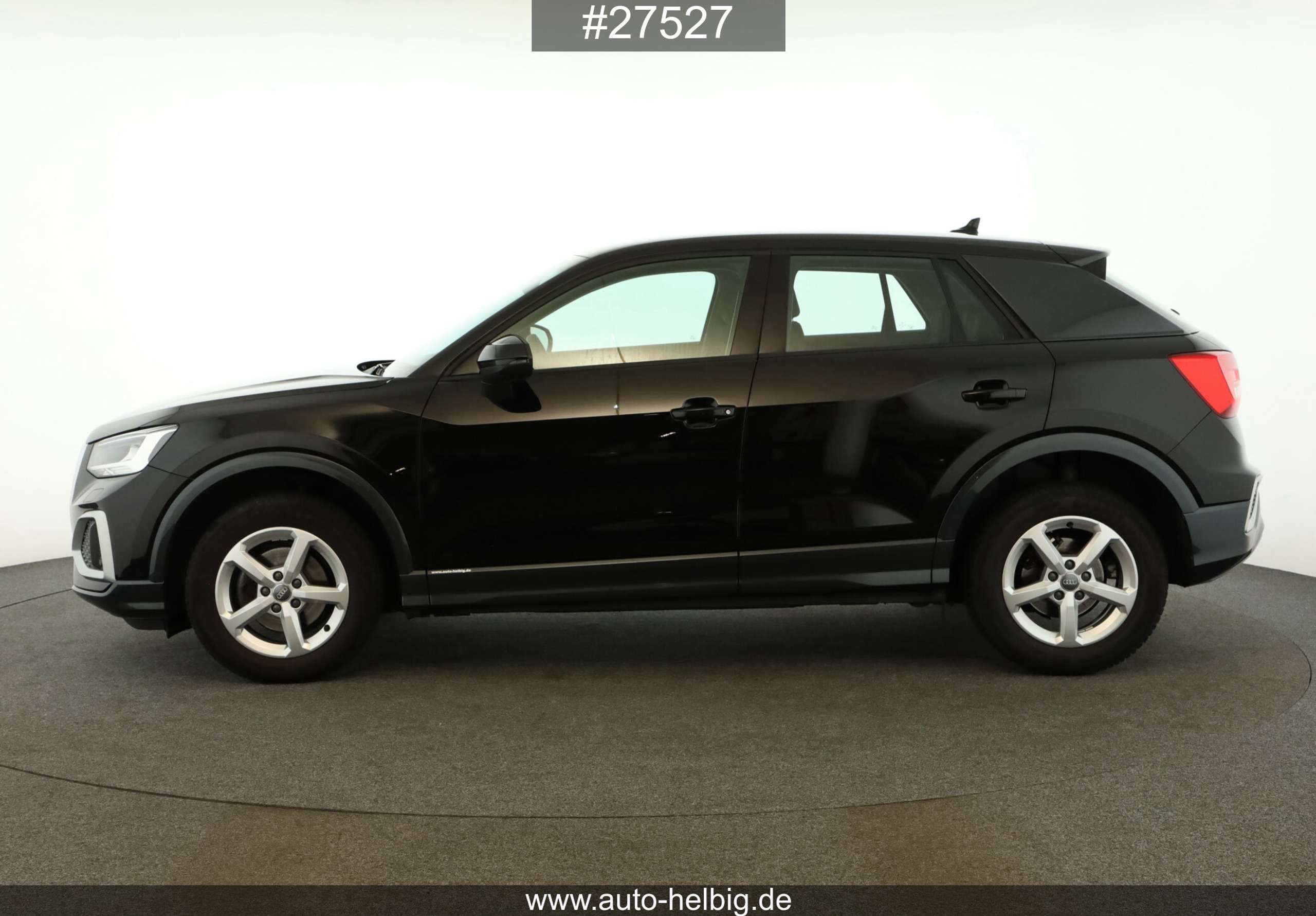 Audi - Q2