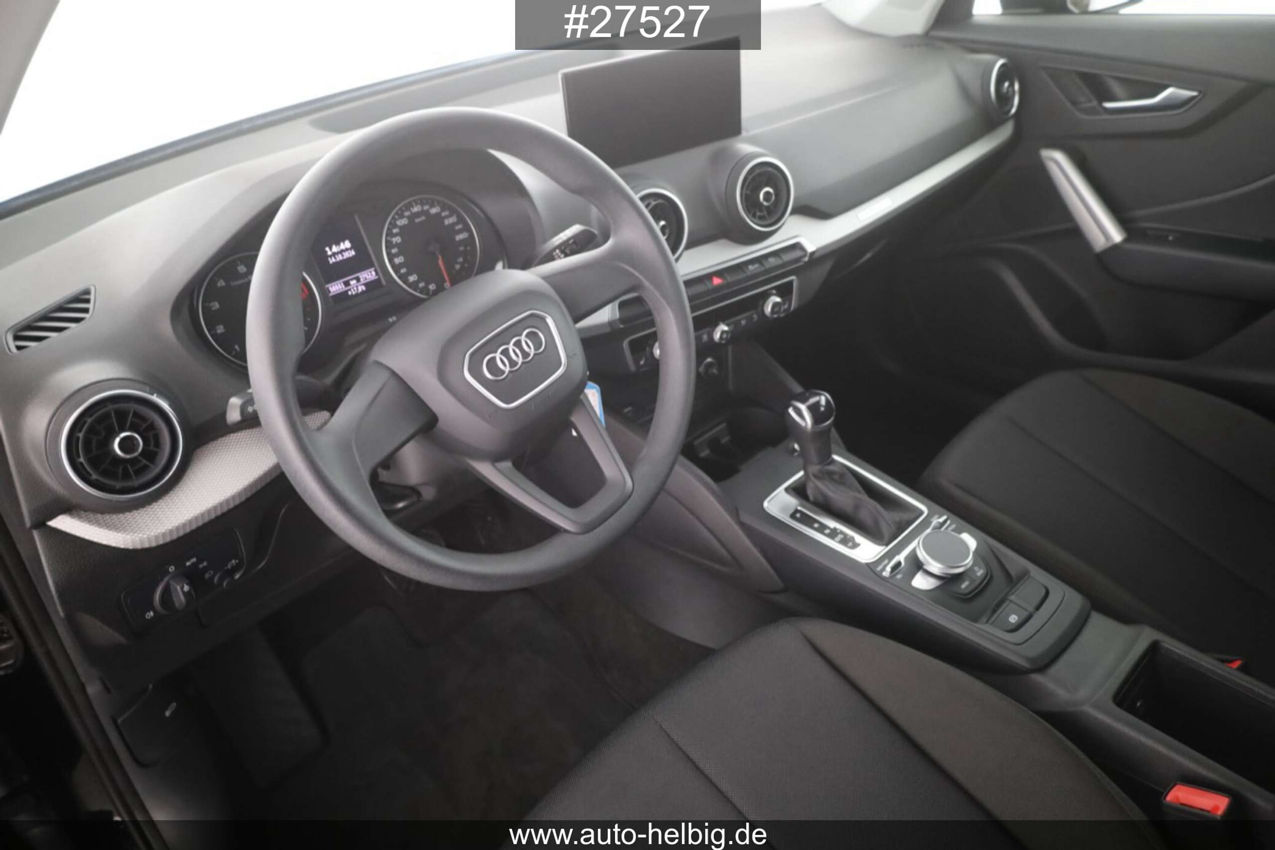 Audi - Q2