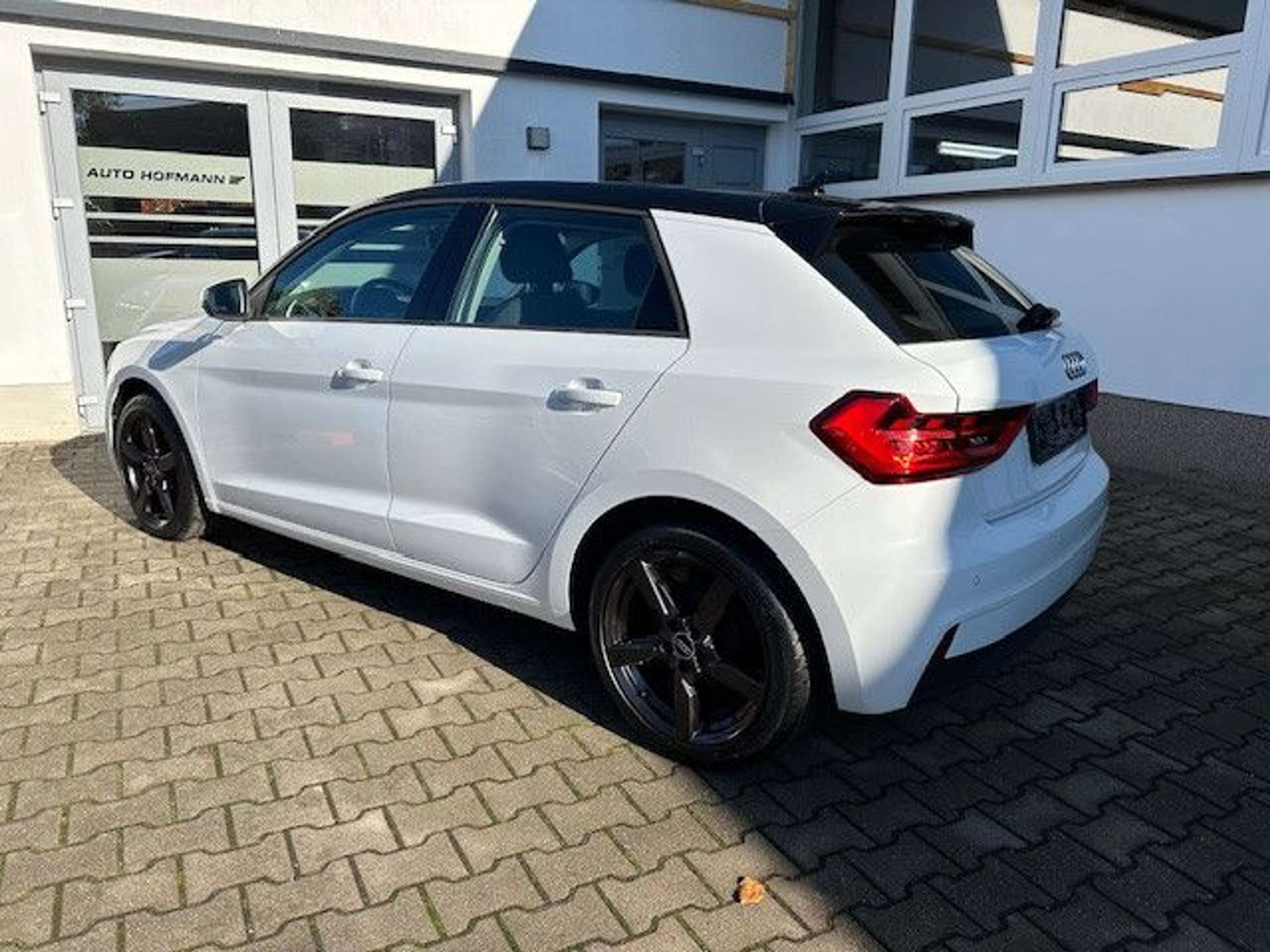 Audi - A1