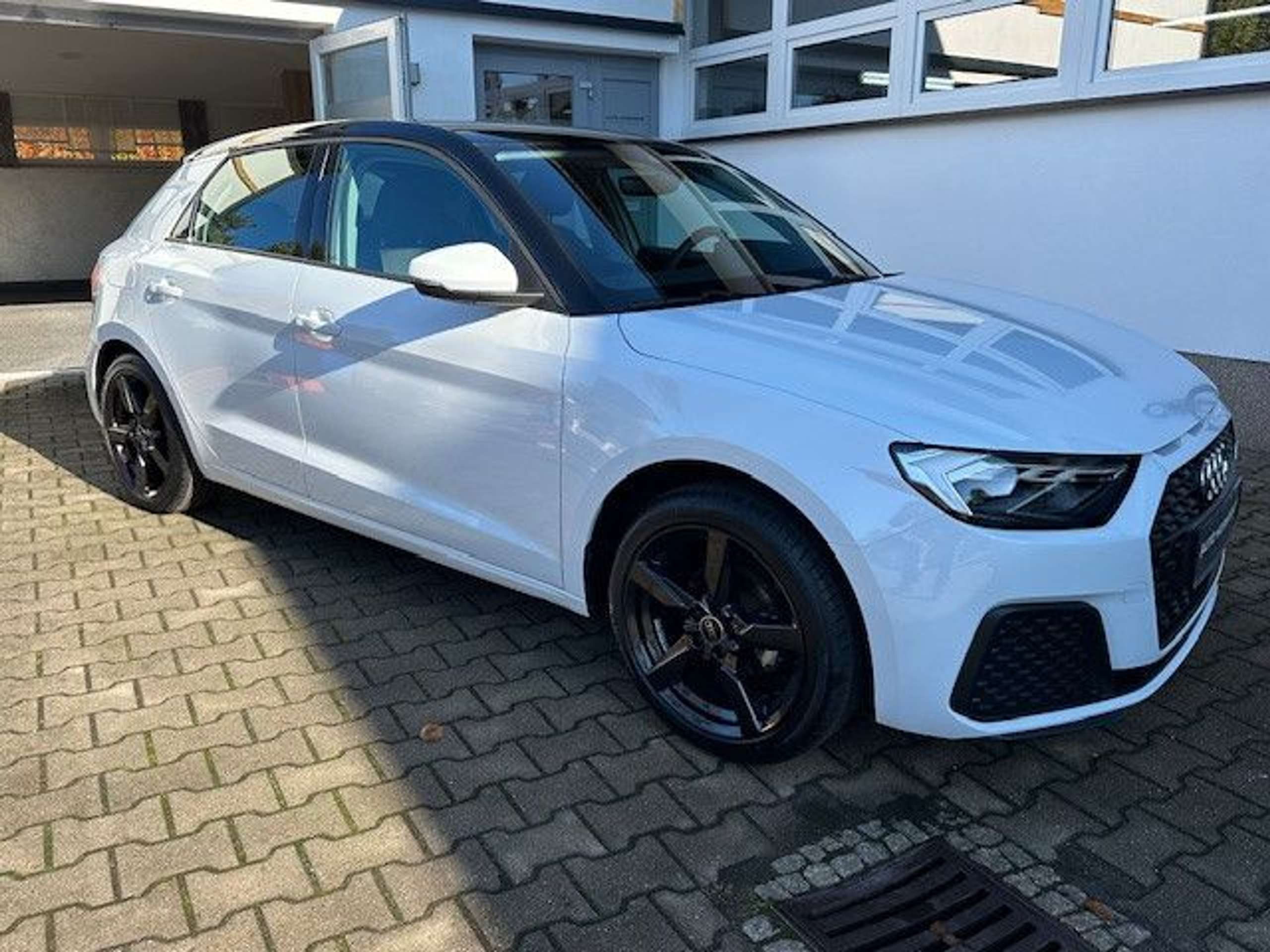 Audi - A1