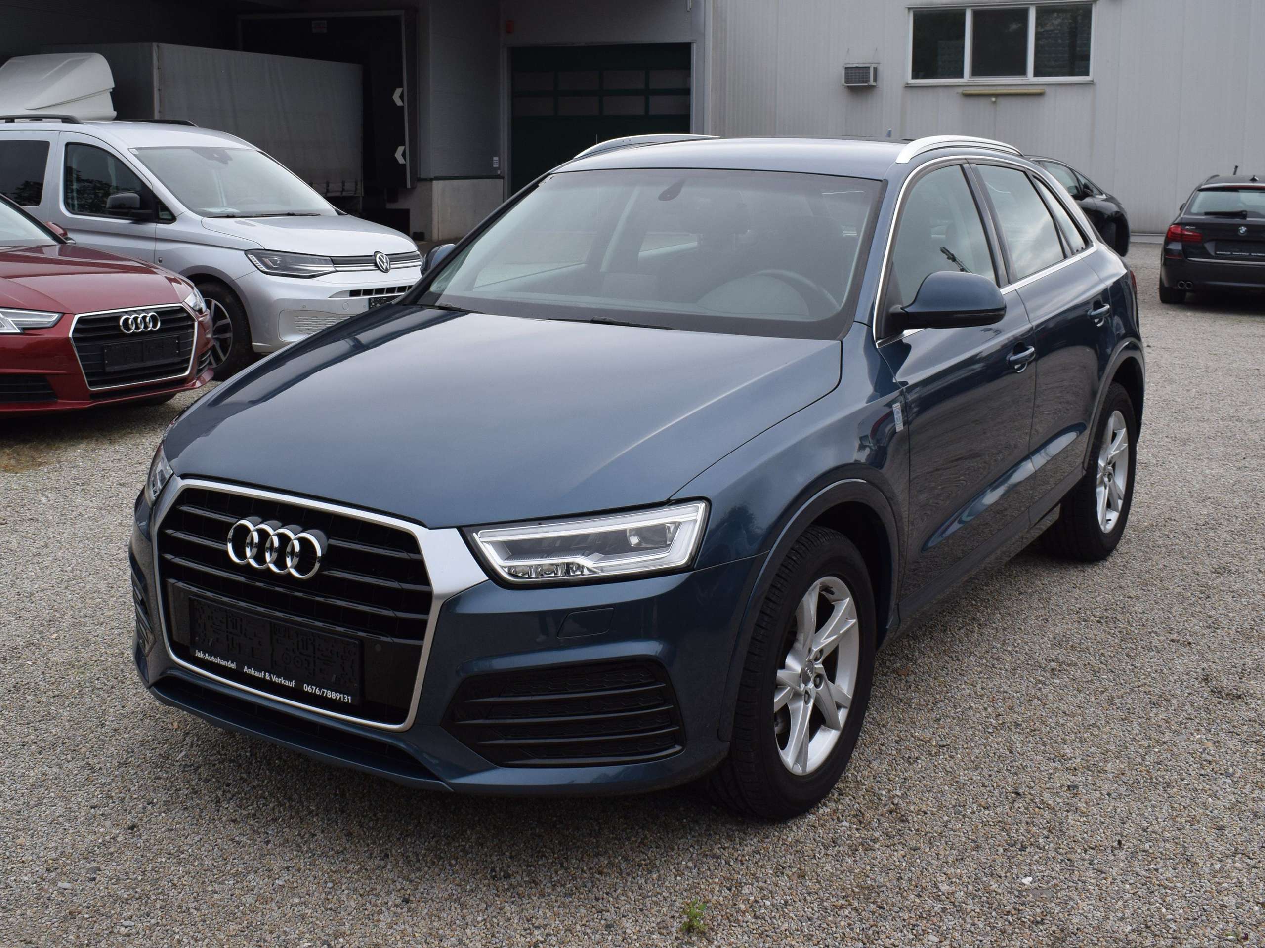 Audi - Q3