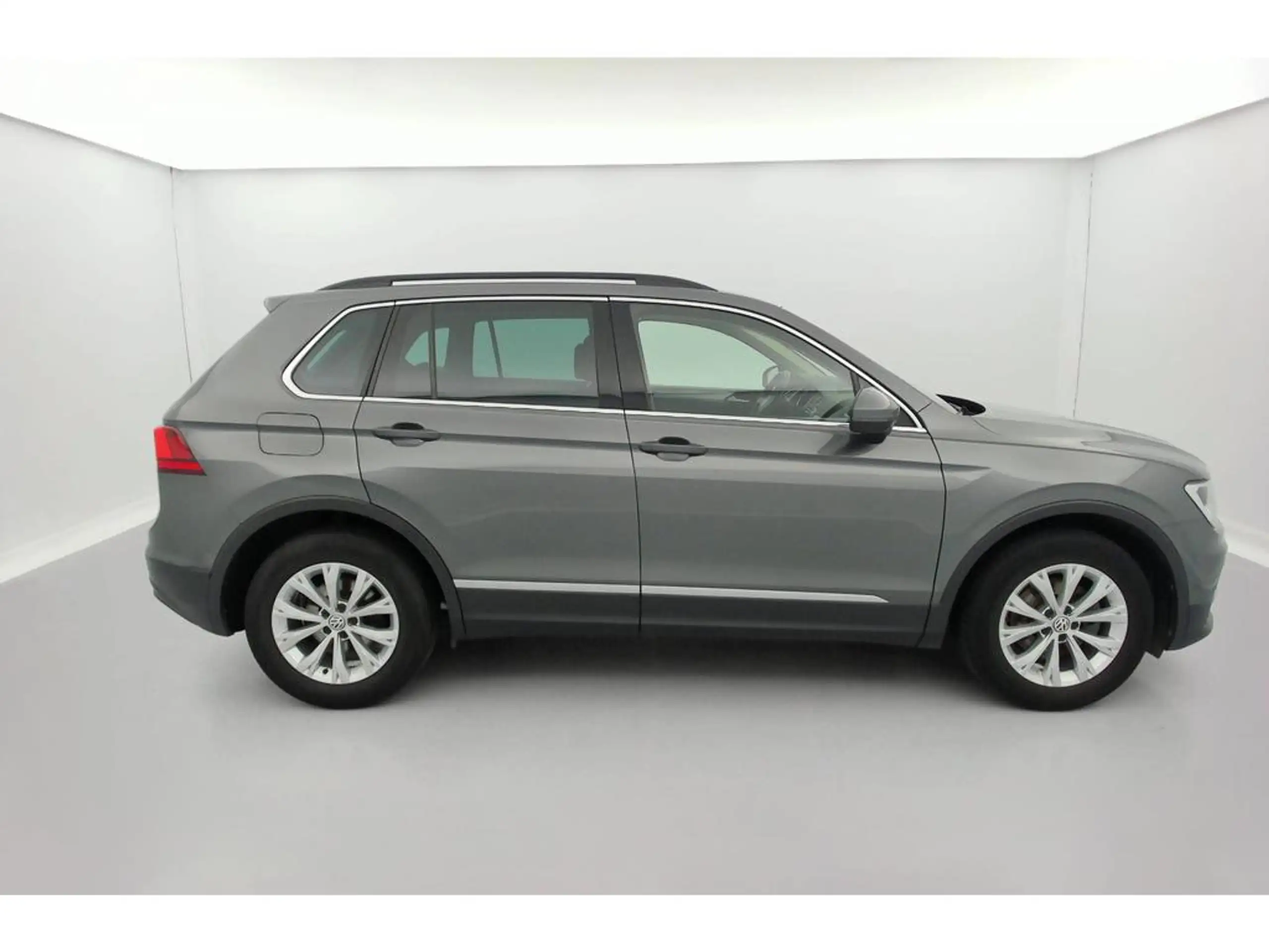 Volkswagen - Tiguan