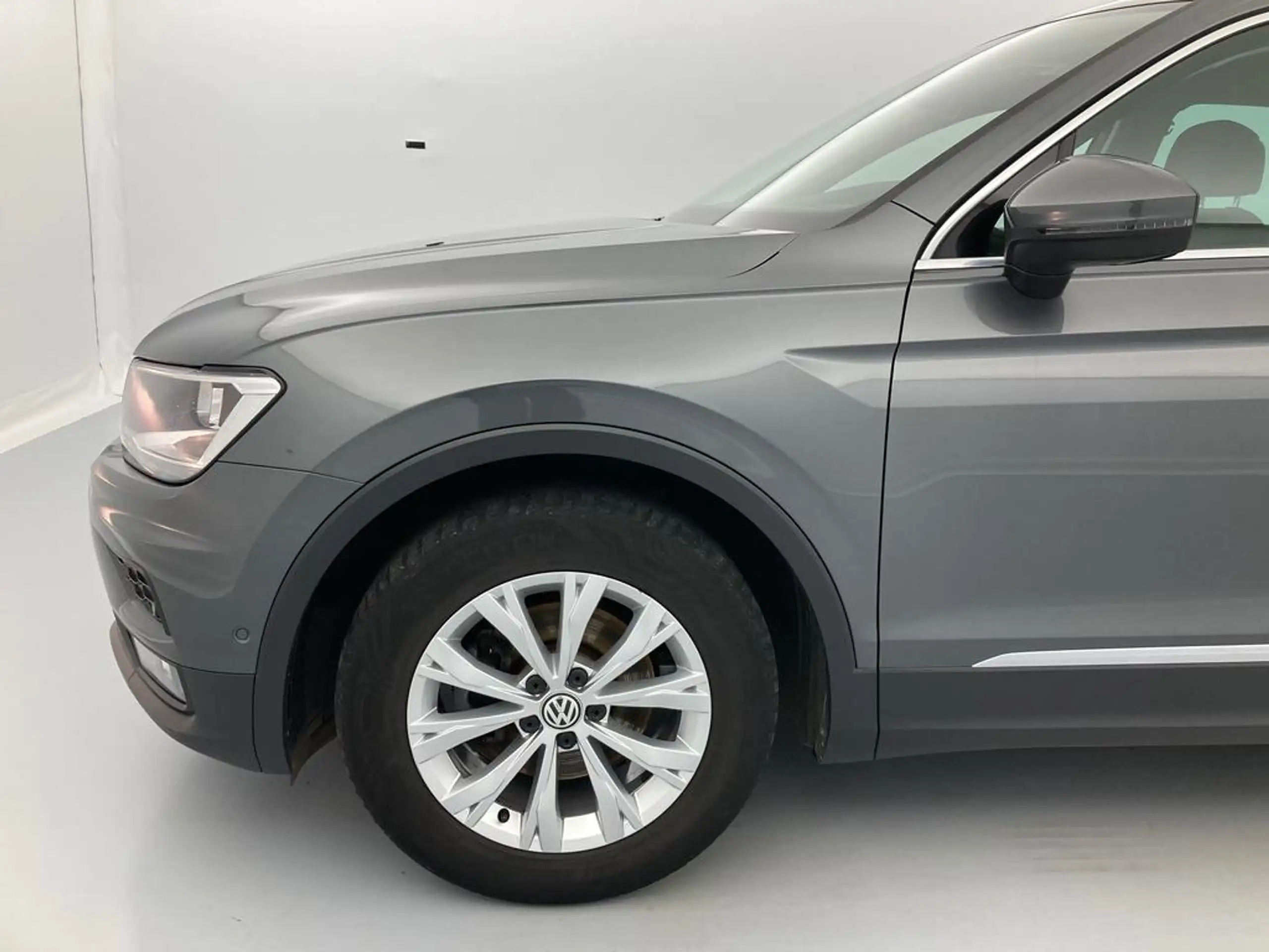 Volkswagen - Tiguan