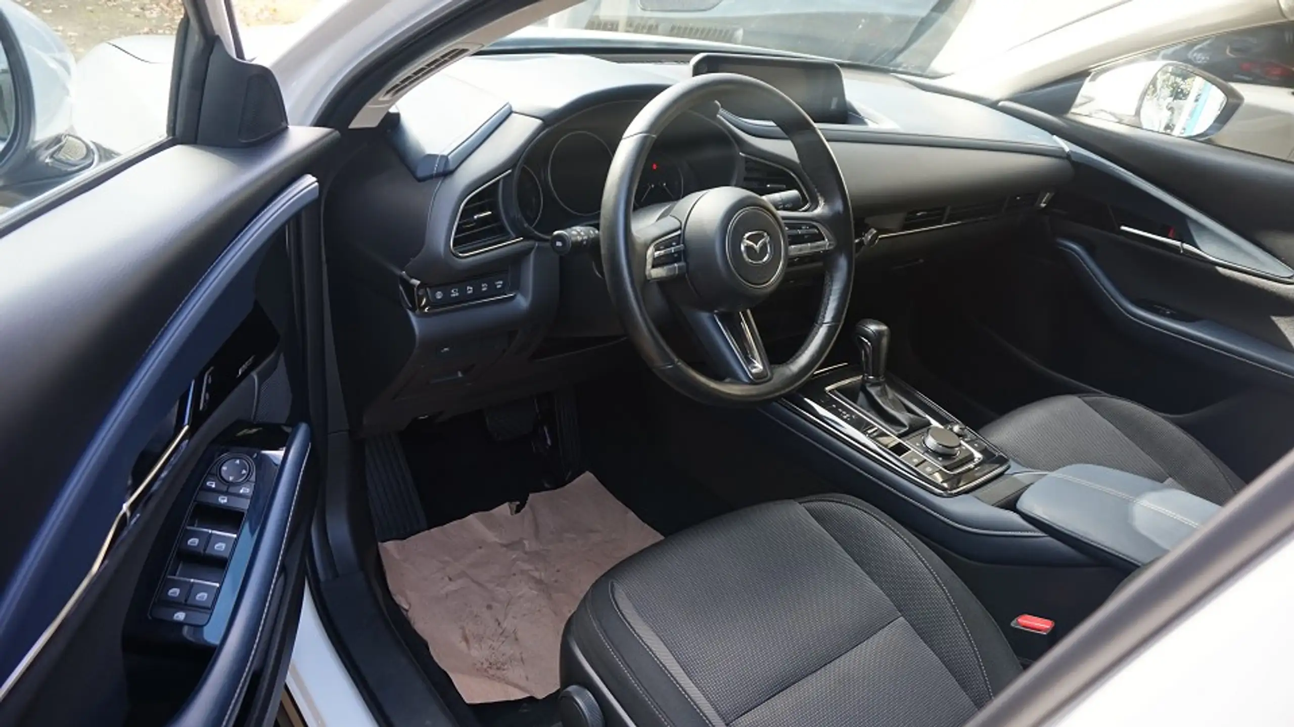 Mazda - CX-30