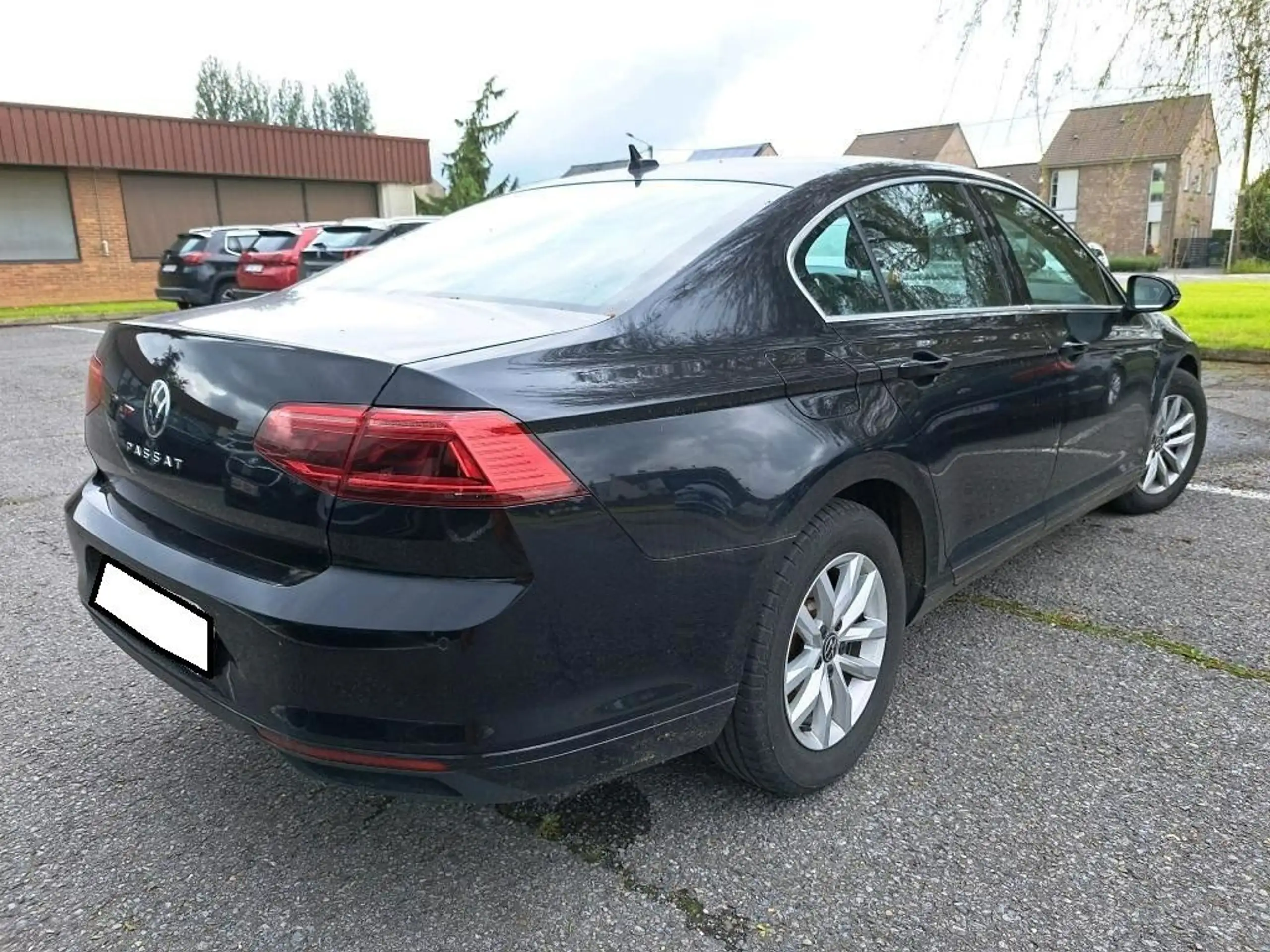 Volkswagen - Passat