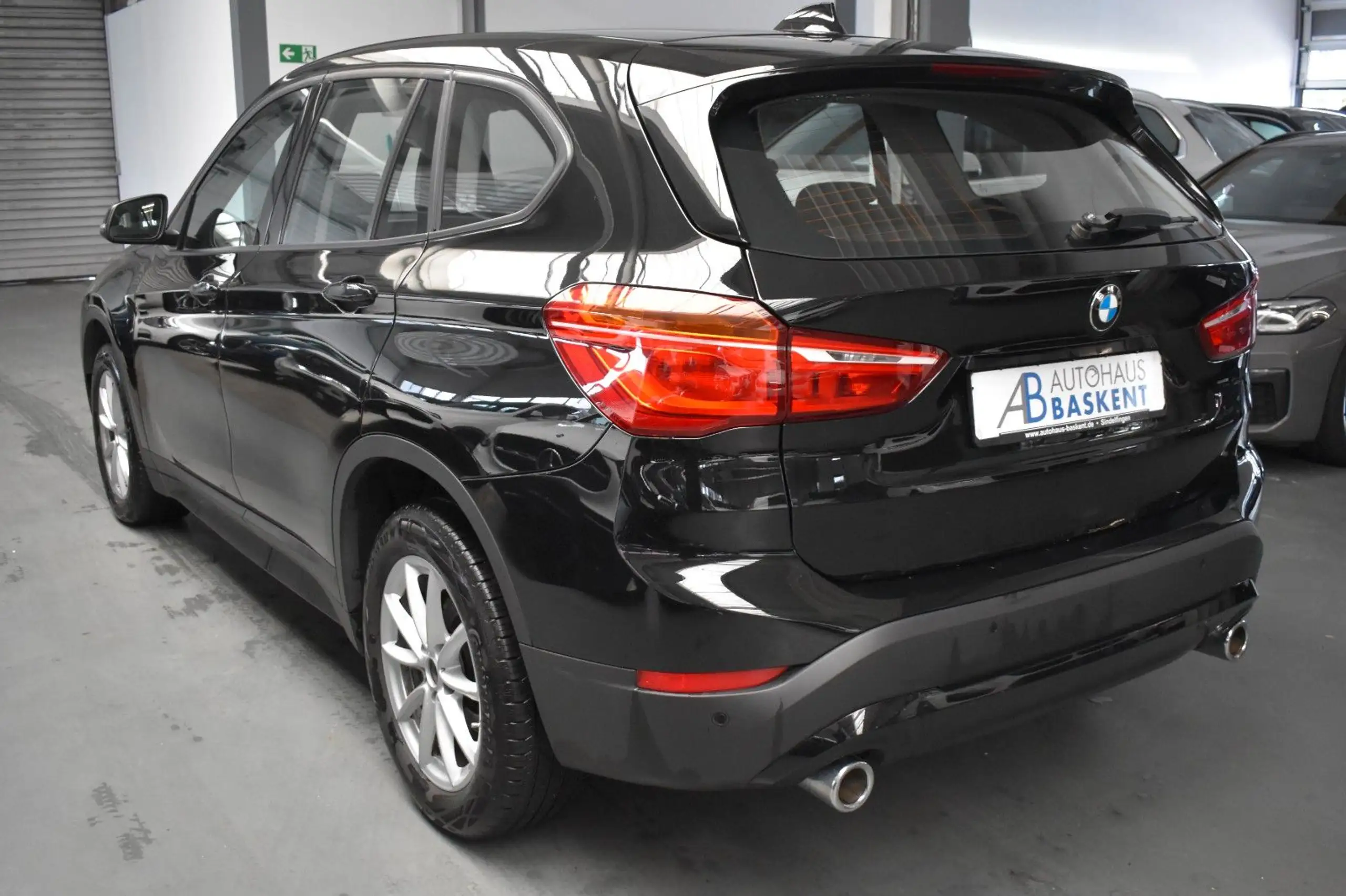 BMW - X1