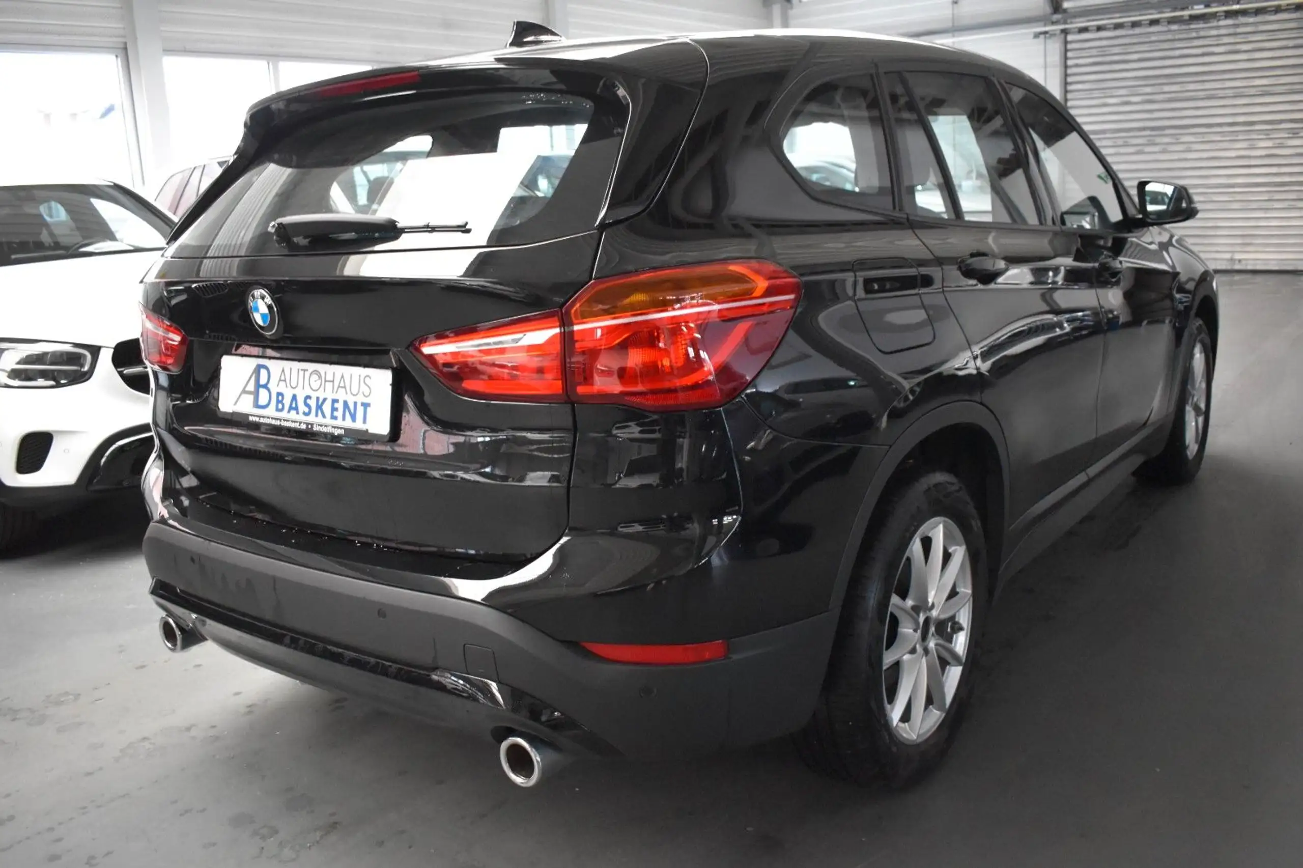 BMW - X1