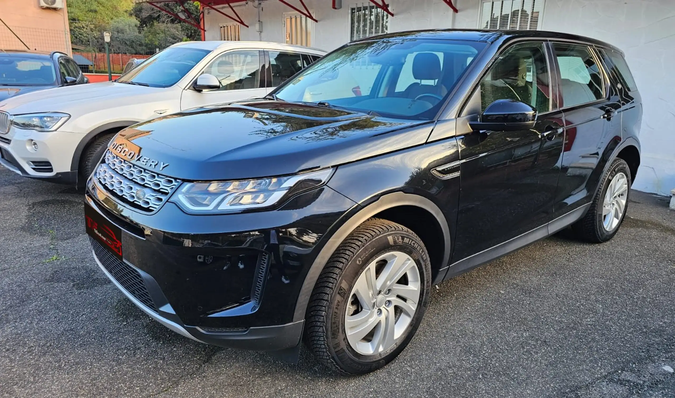 Land Rover - Discovery Sport