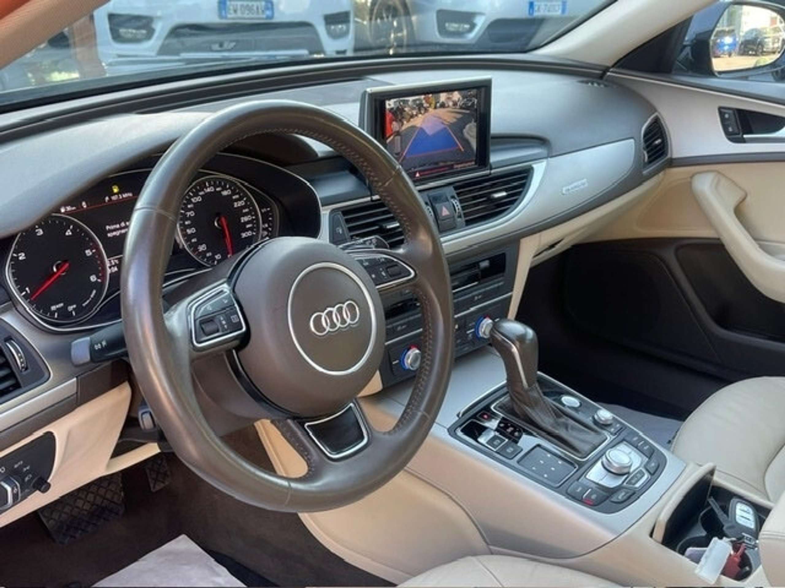 Audi - A6