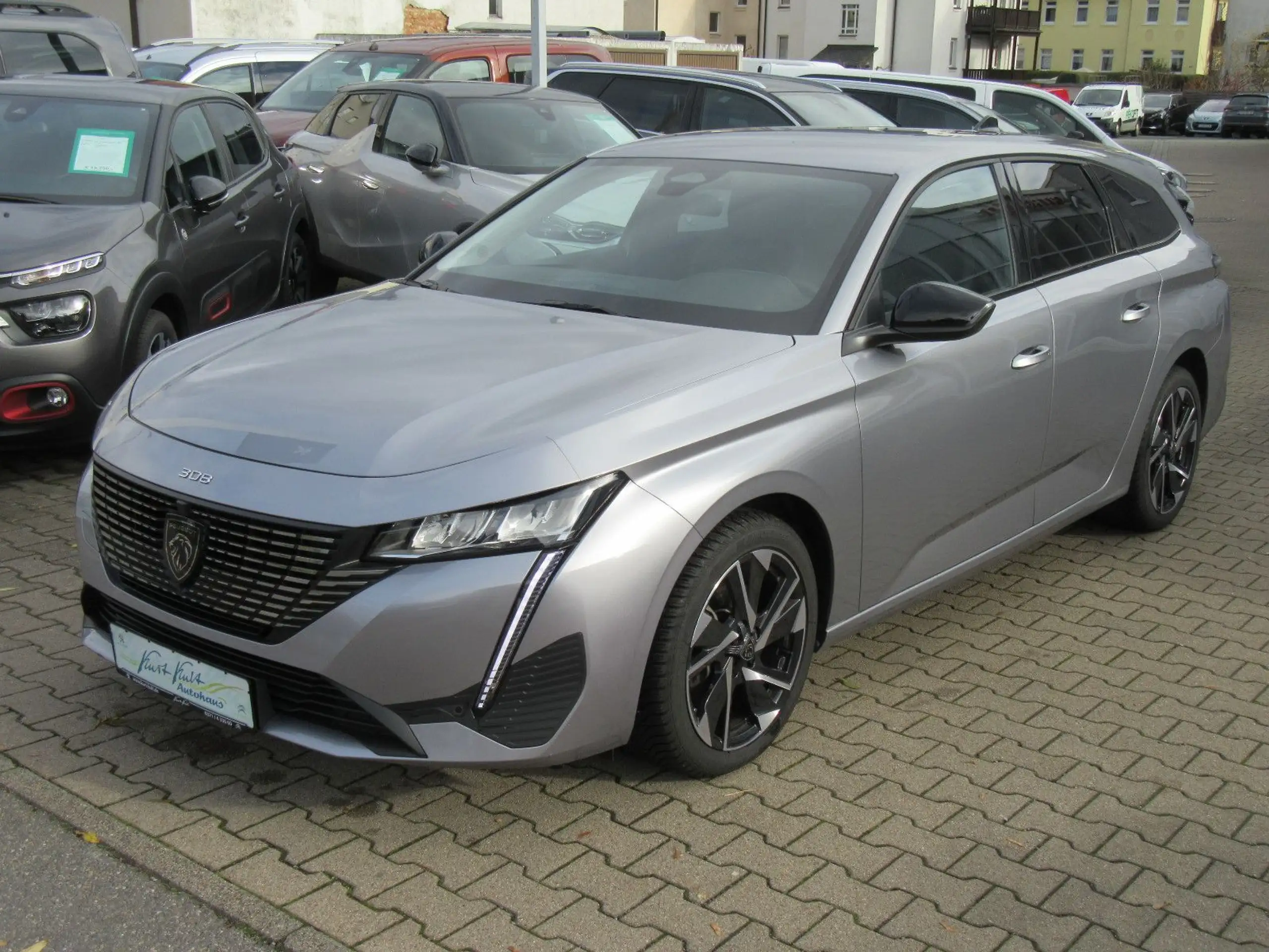 Peugeot - 308