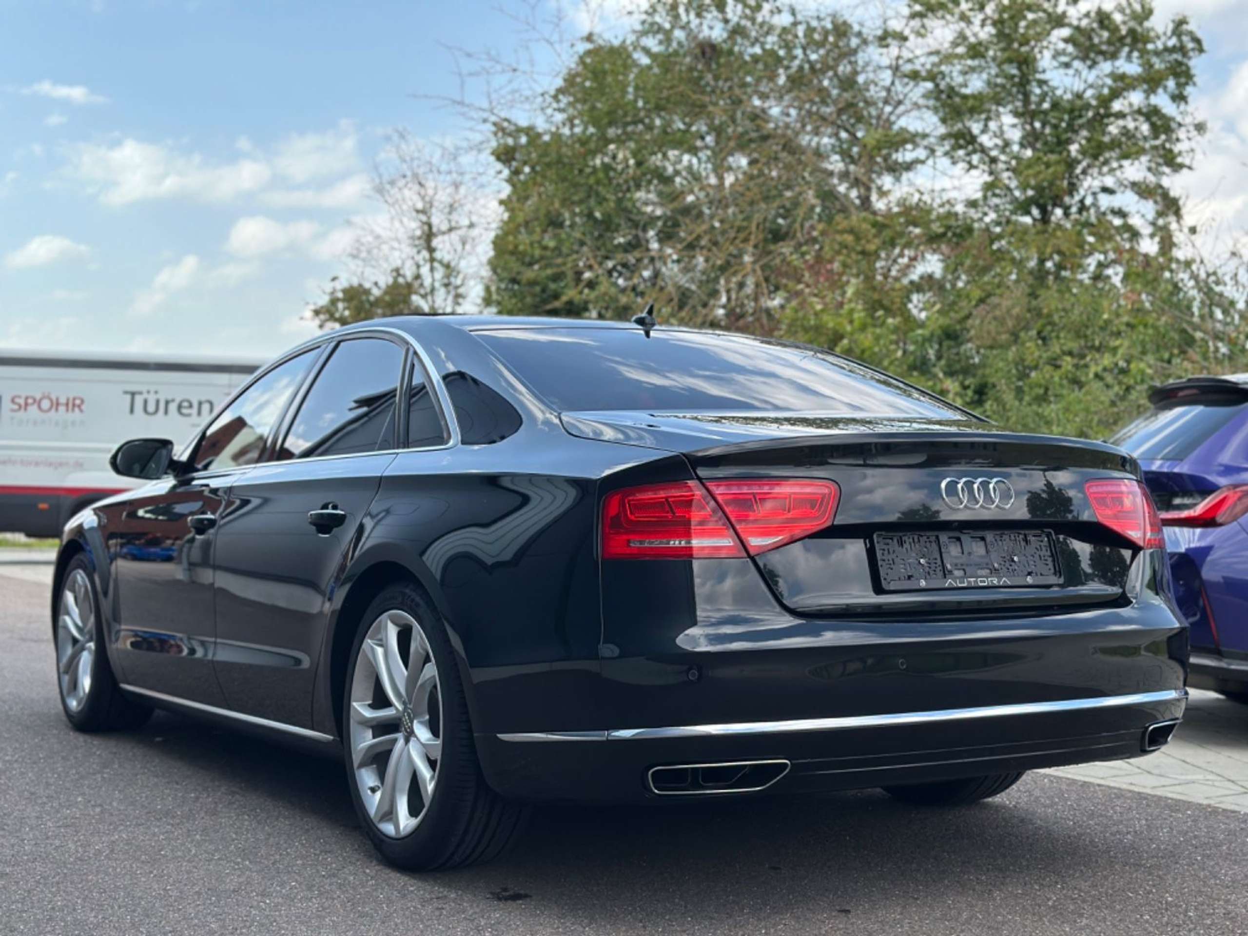 Audi - A8