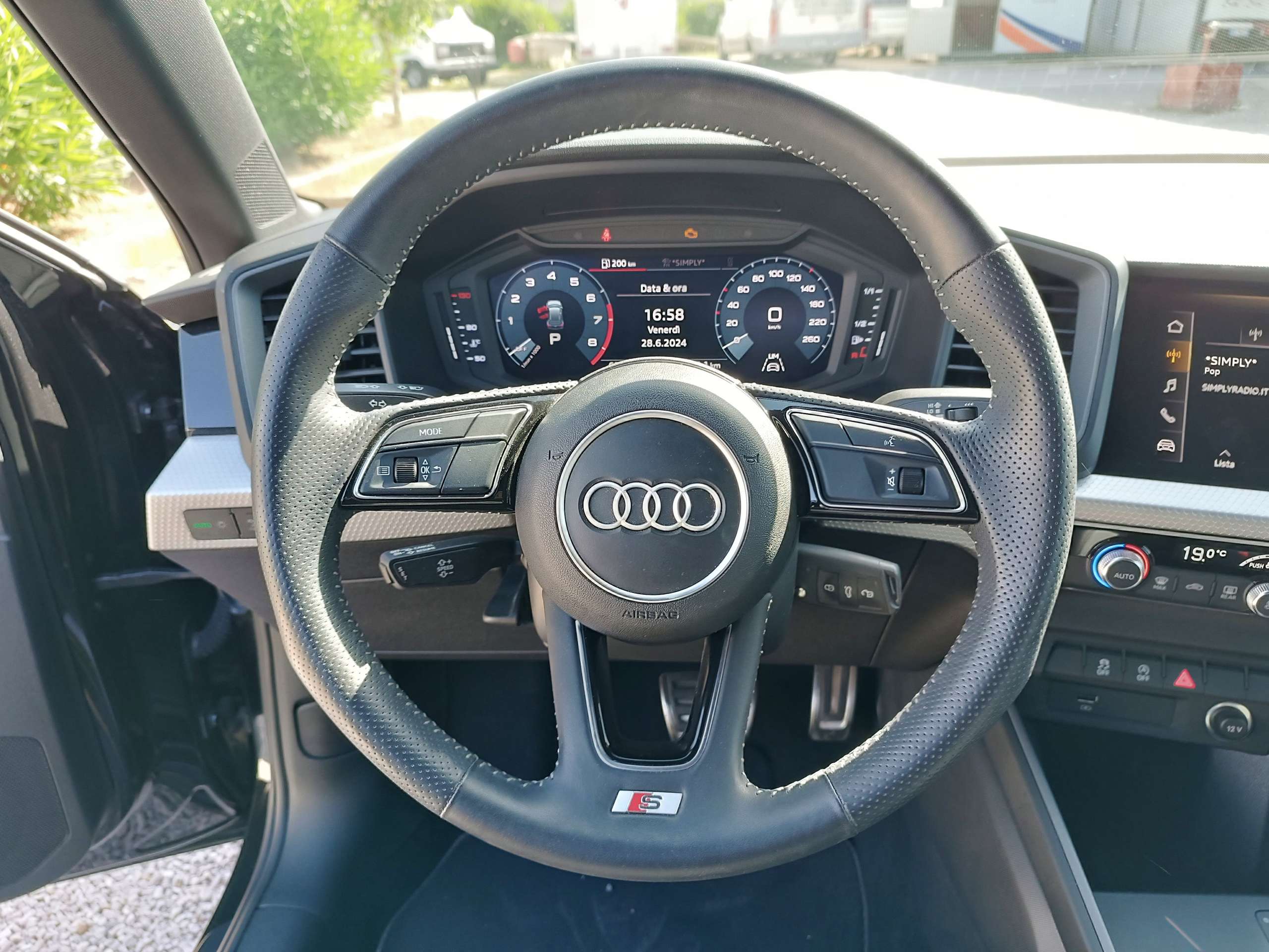 Audi - A1