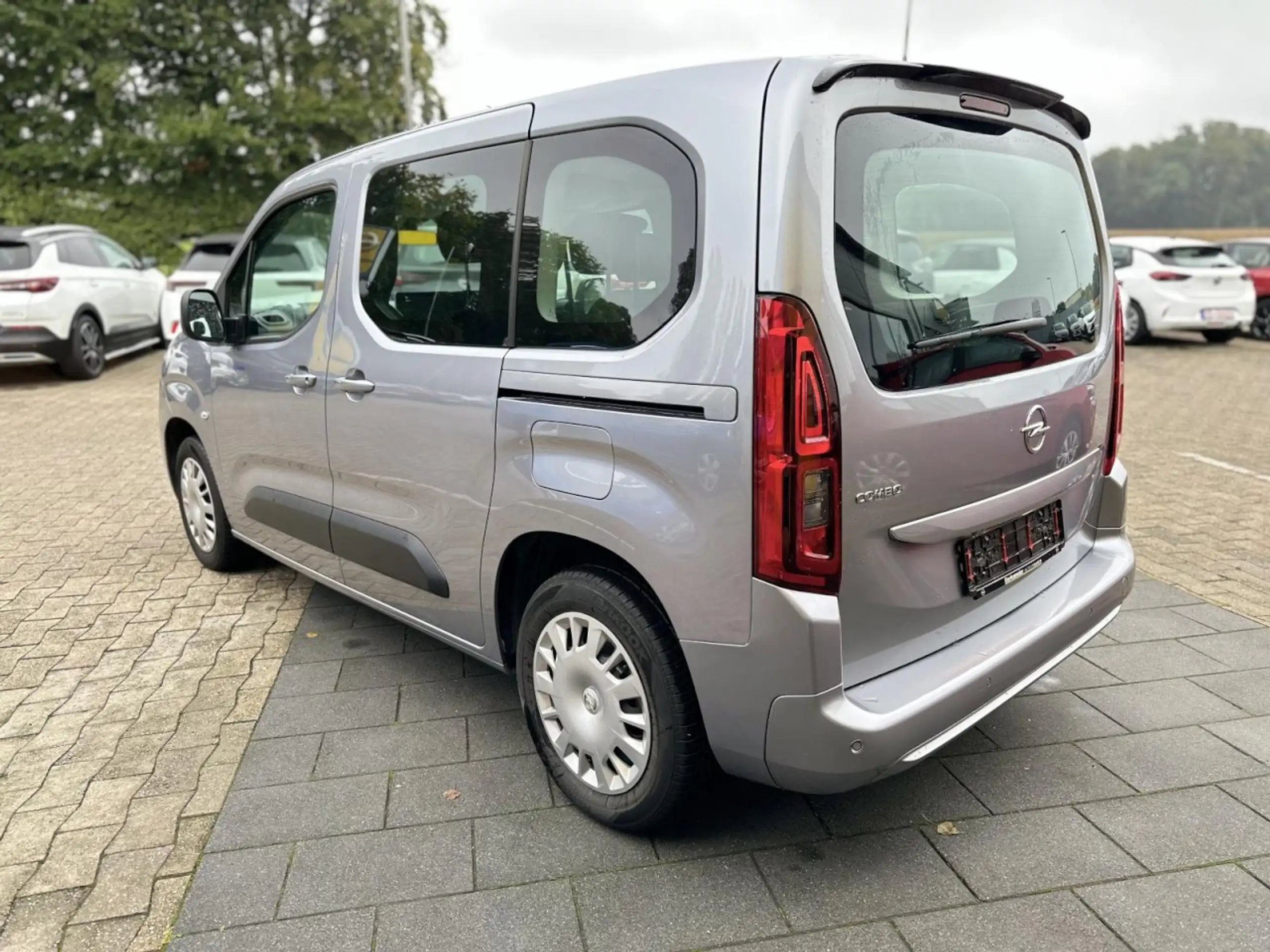 Opel - Combo Life